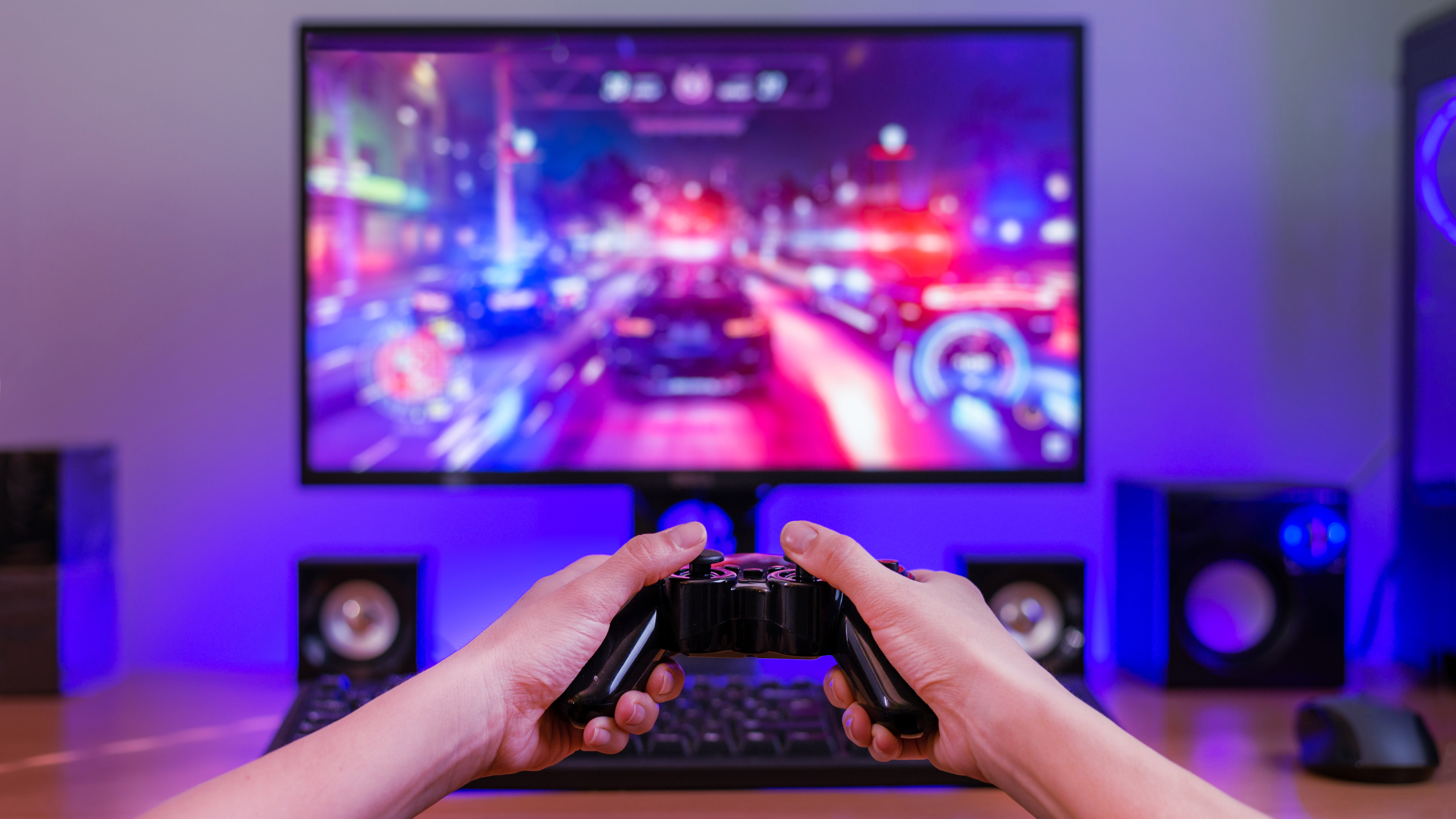 How to set up a gaming desk