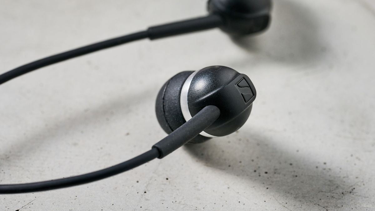 Close up of Sennheiser CX 80U earbud