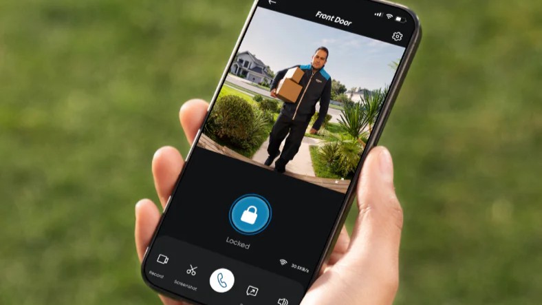 Video footage from Eufy FamiLock S3 Max on a smartphone