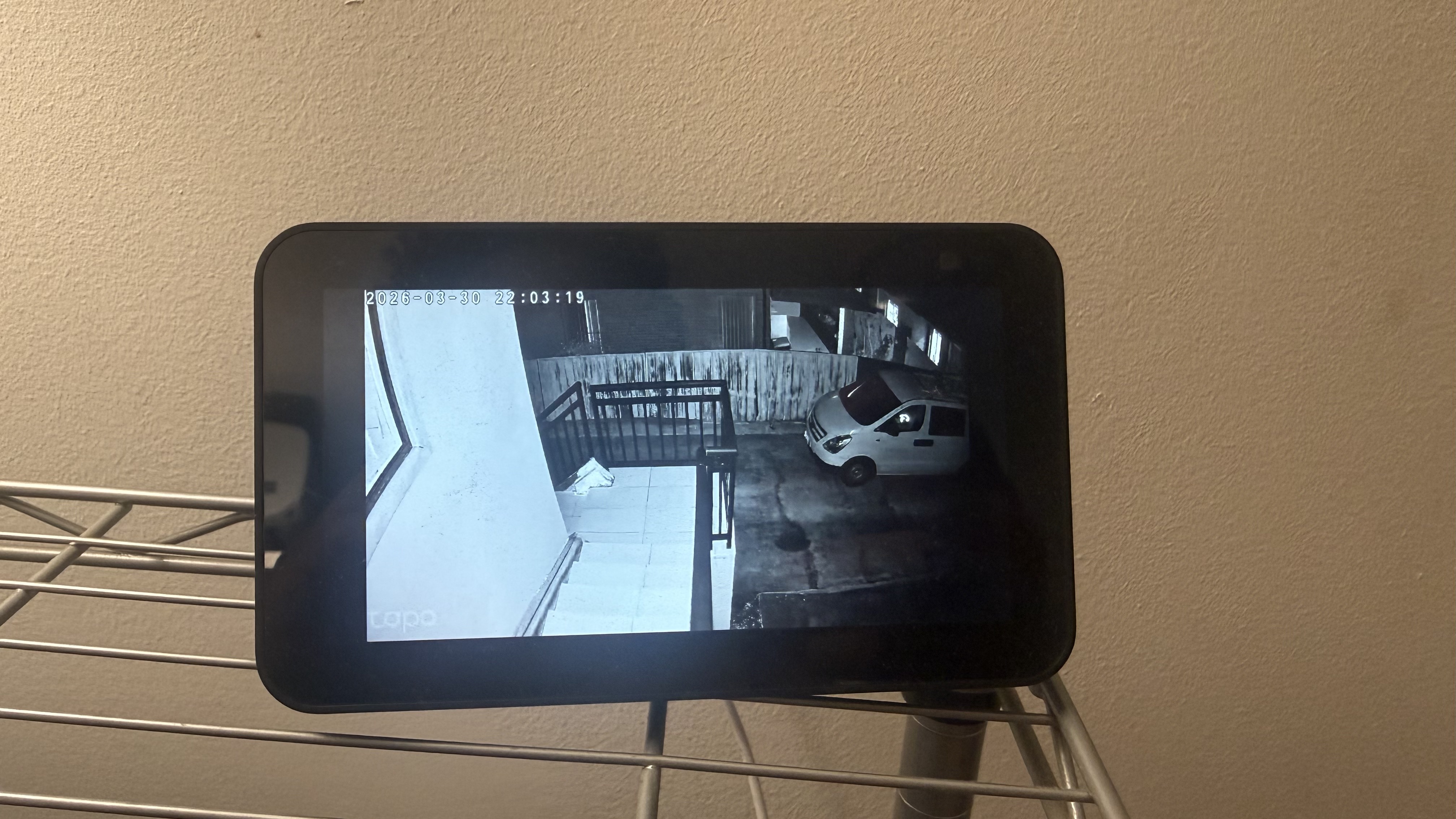 An Amazon Echo Show 5 playing a live feed from the Tapo C660 Kit security camera