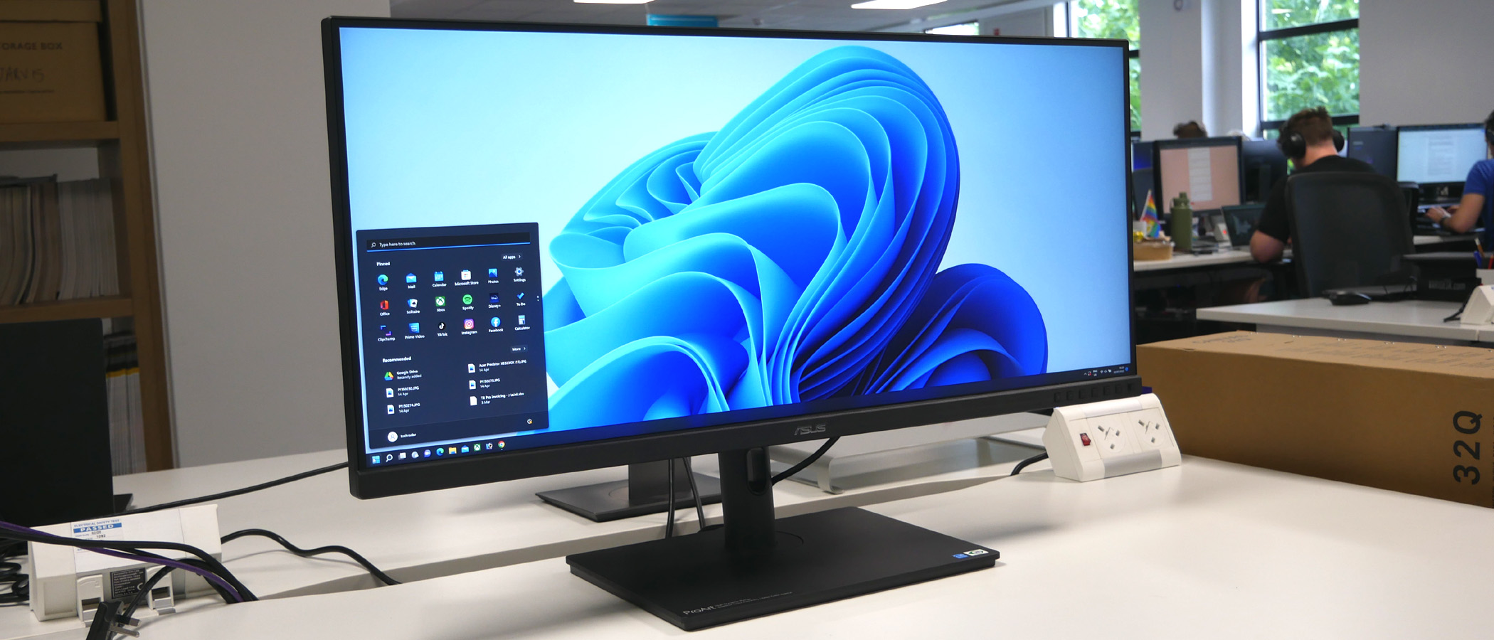 Asus ProArt PA348CGV hero image