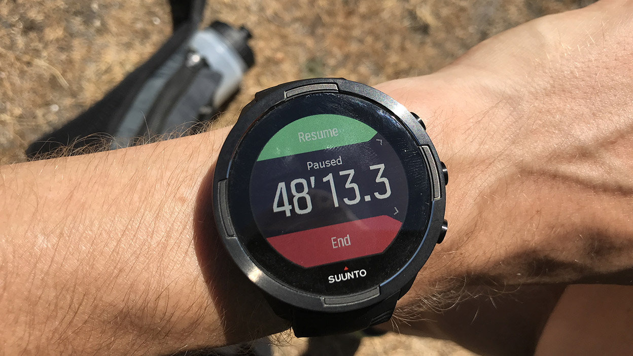 Suunto 9 kan h&aring;lla ig&aring;ng i upp till 120 timmar och &auml;r full av funktioner.