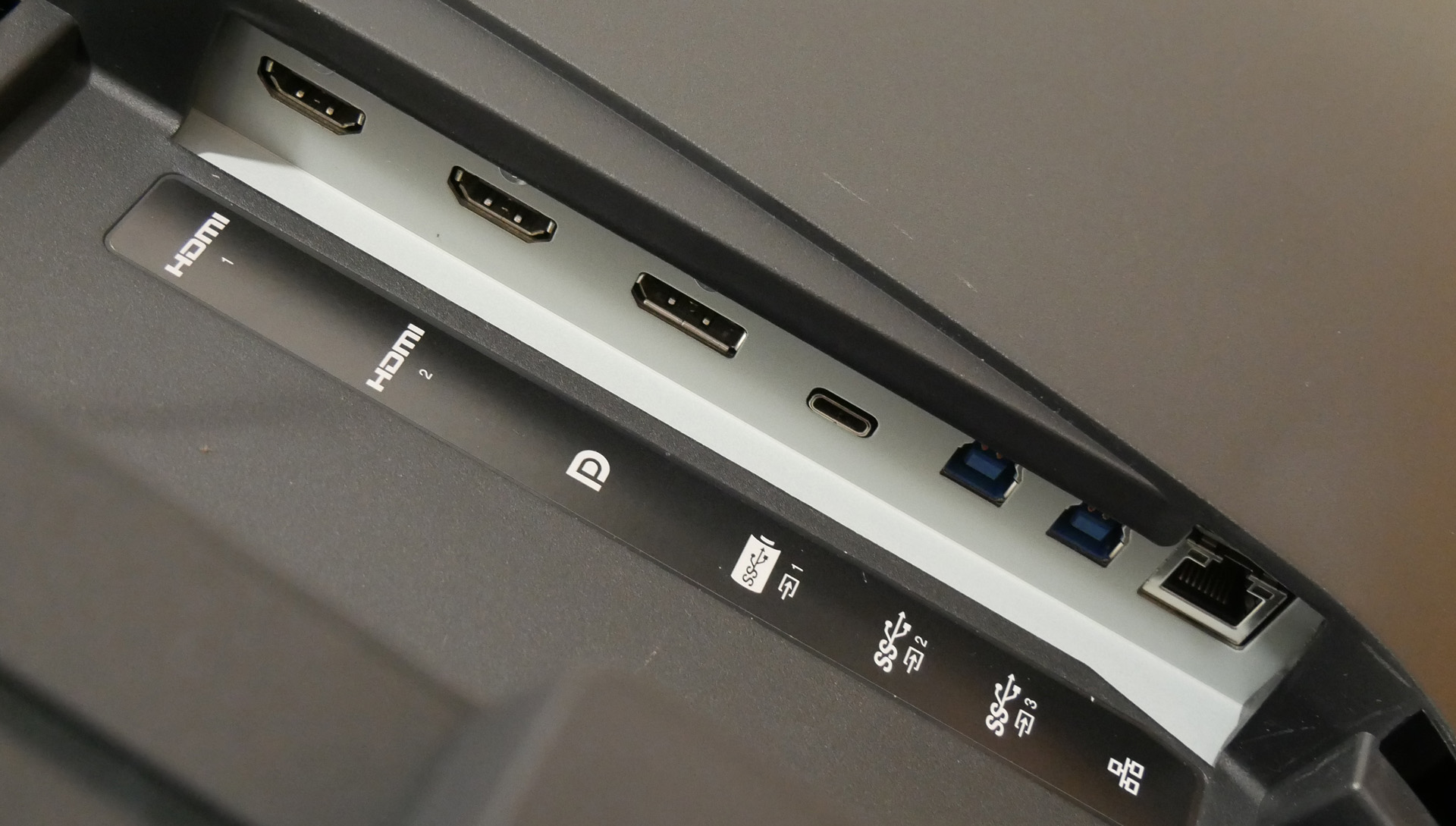Eizo FlexScan EV3895 6