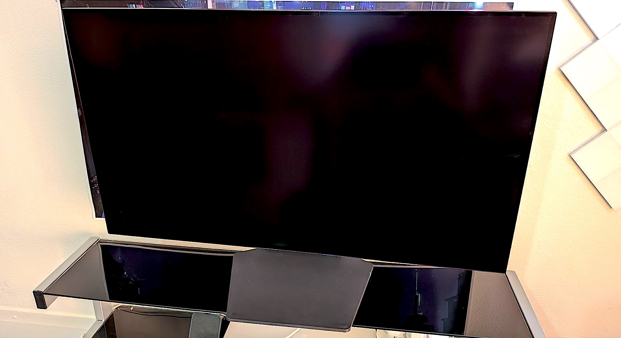 The LG 32-inch UltraGear OLED