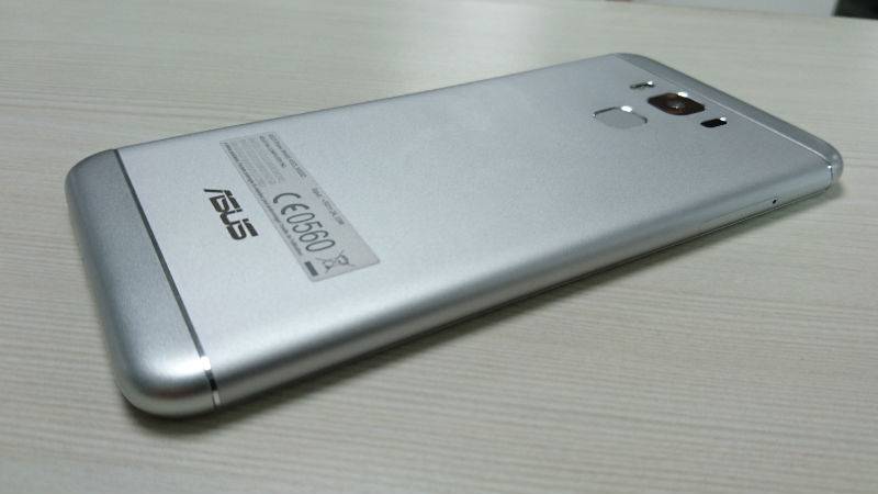 Looks better than the ZenFone 3