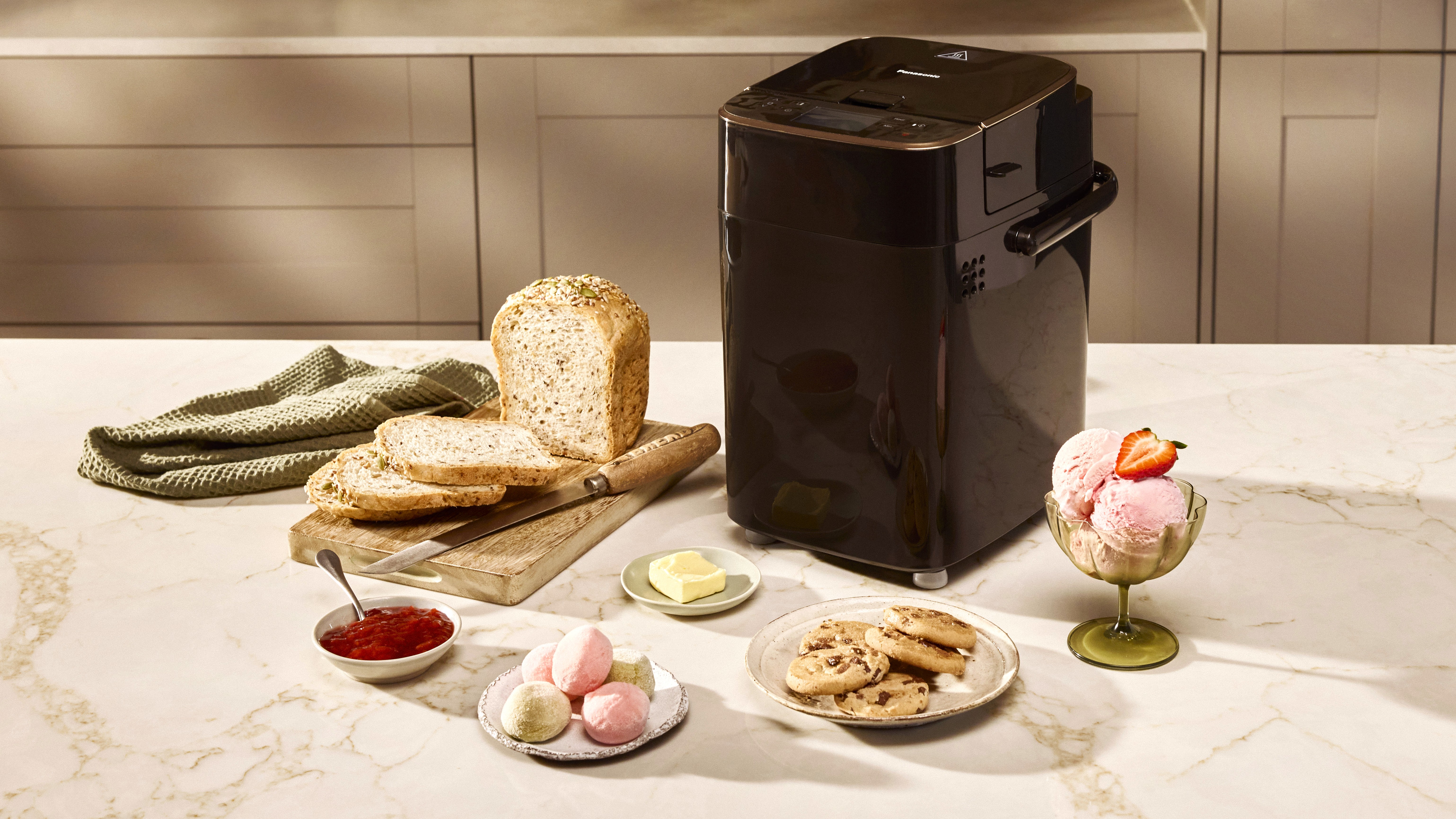 Panasonic bread and ice cream maker with selection of ice creams and bread