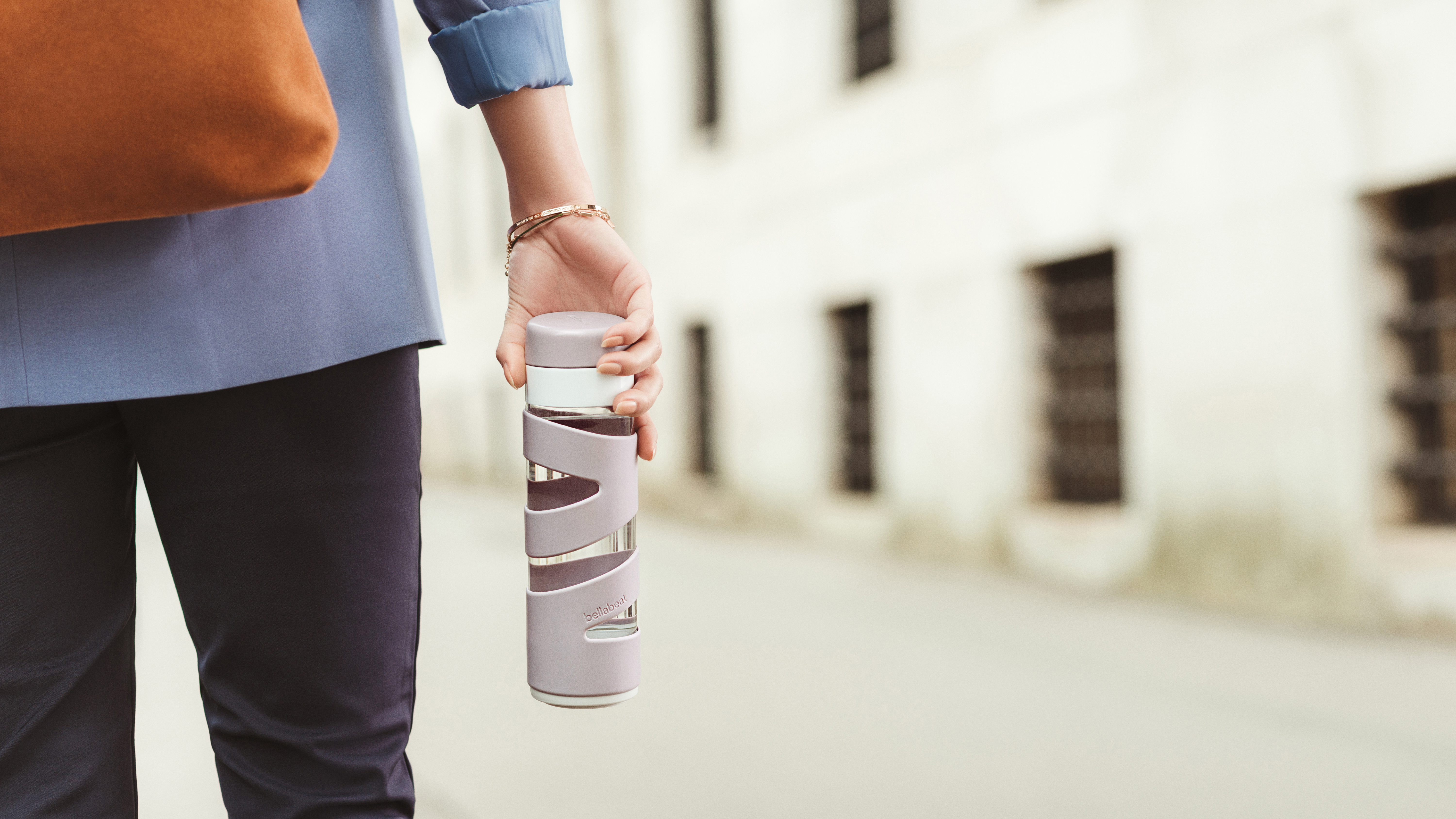 Spring sends you regular reminders to drink water throughout the day. Image credit: Bellabeat