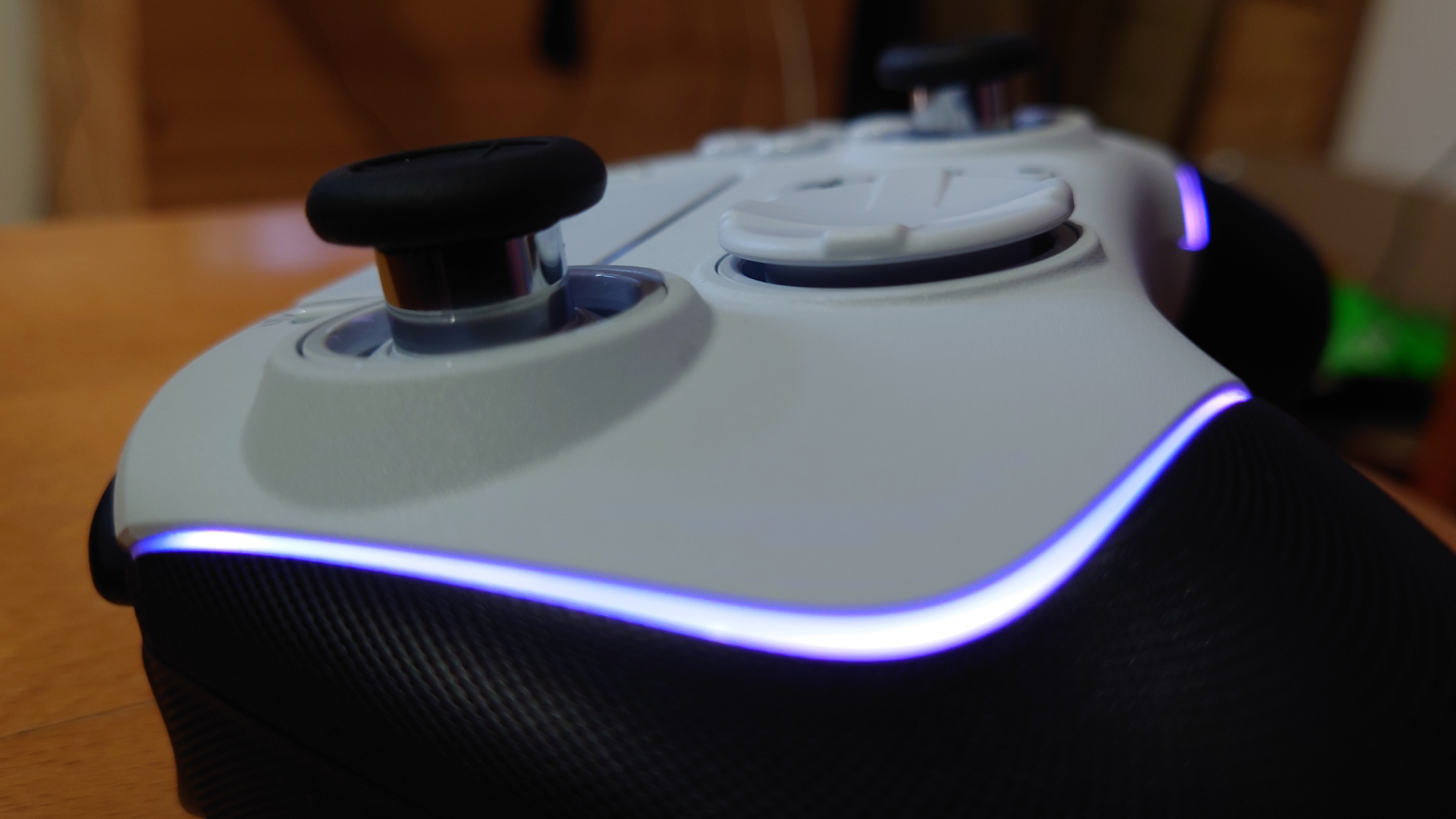 Side of the Razer Wolverine V2 Pro