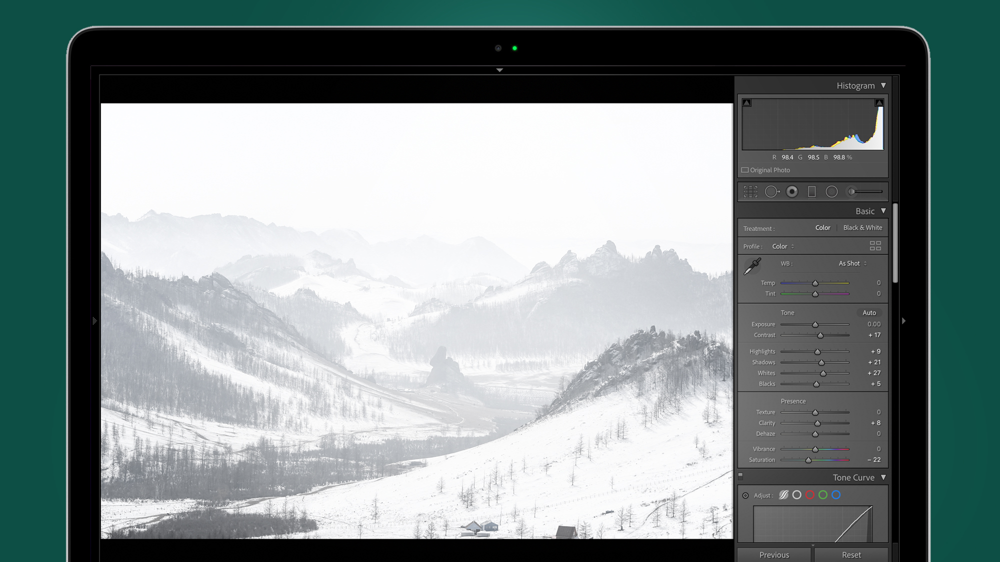 Rolling hills photo being edited with a Lightroom preset