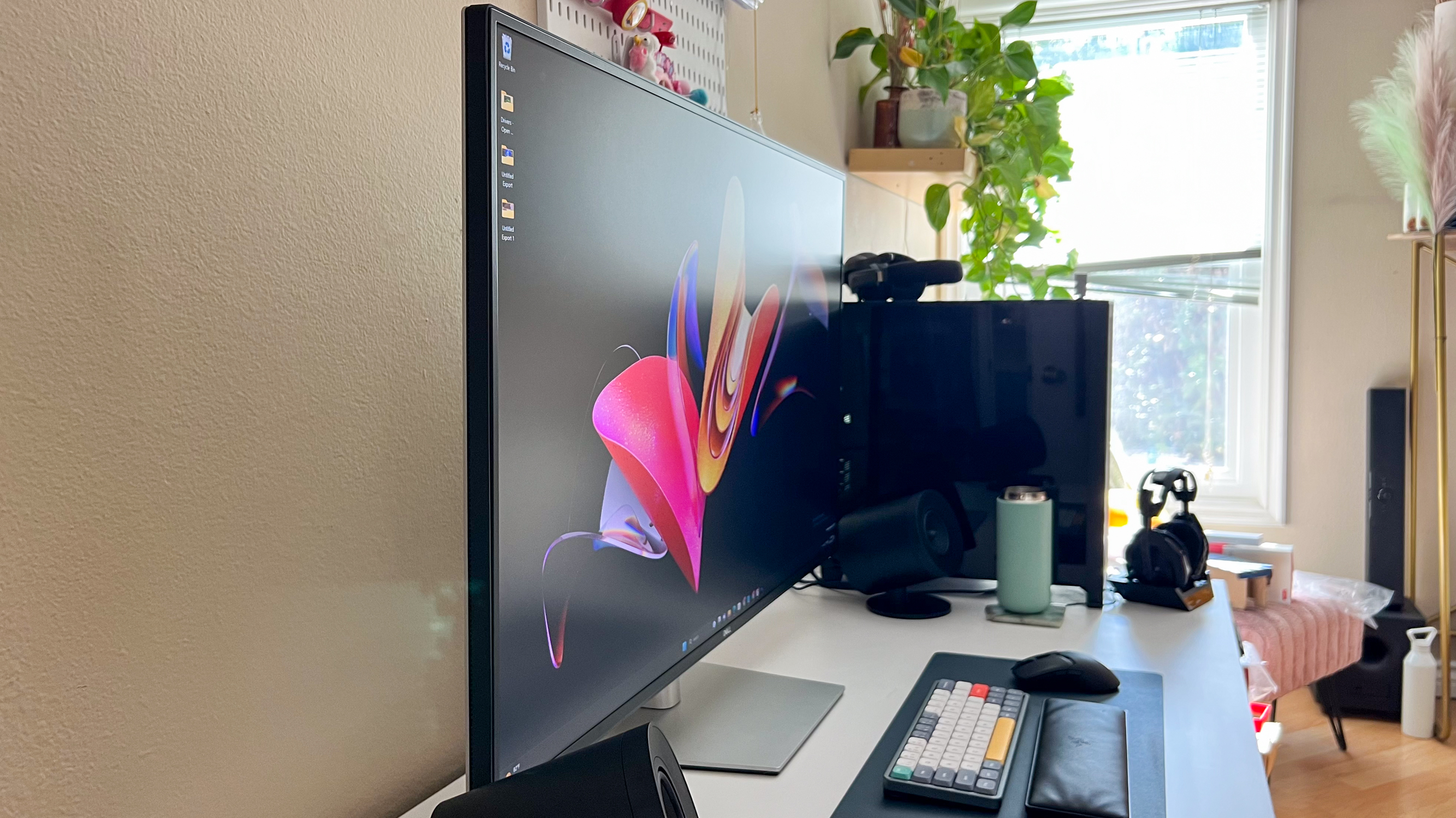 Dell UltraSharp U4323QE on the author's desk