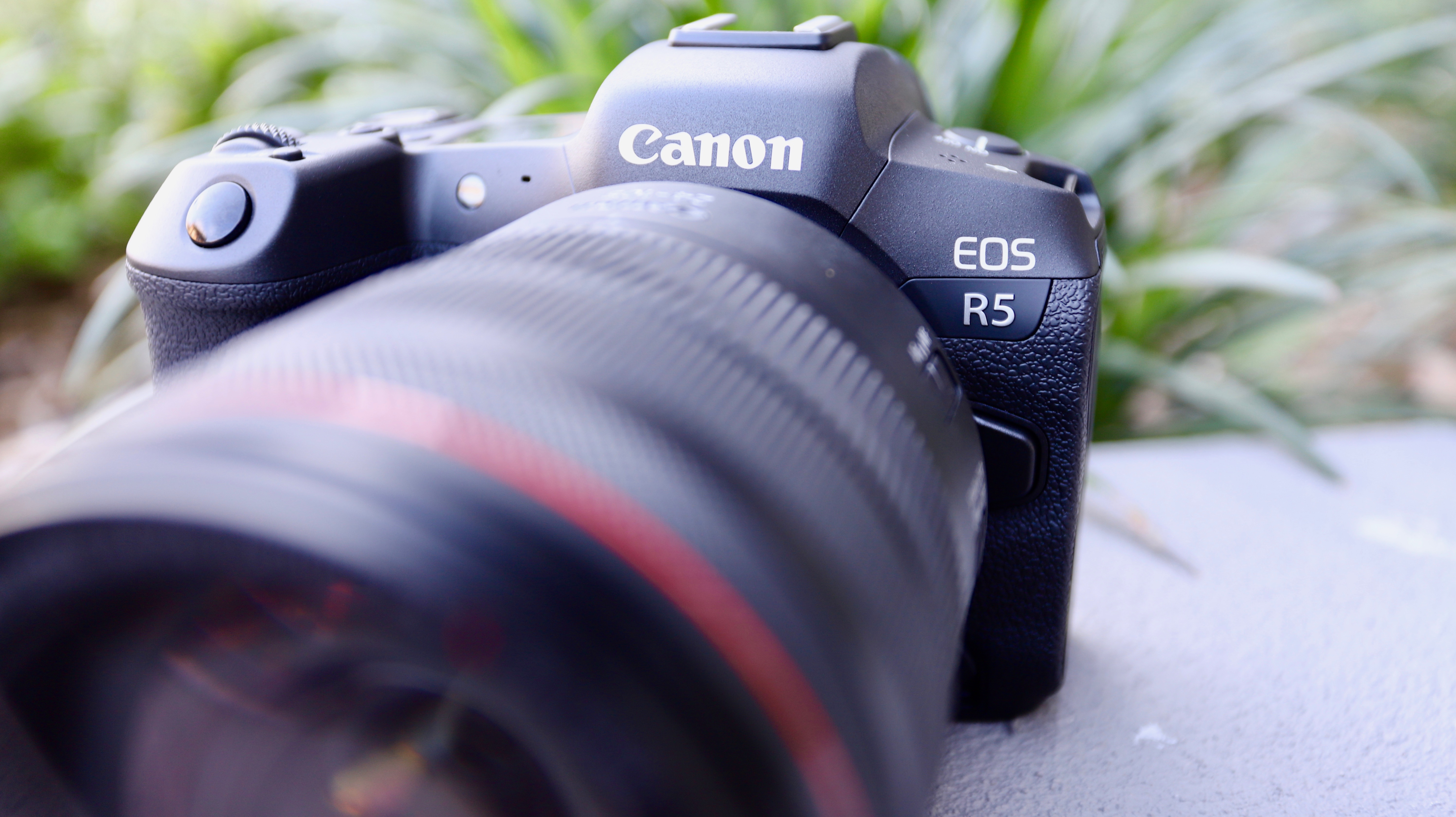 Canon EOS R5 front