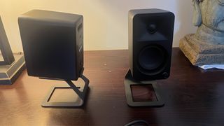Kanto Ora on speaker stands