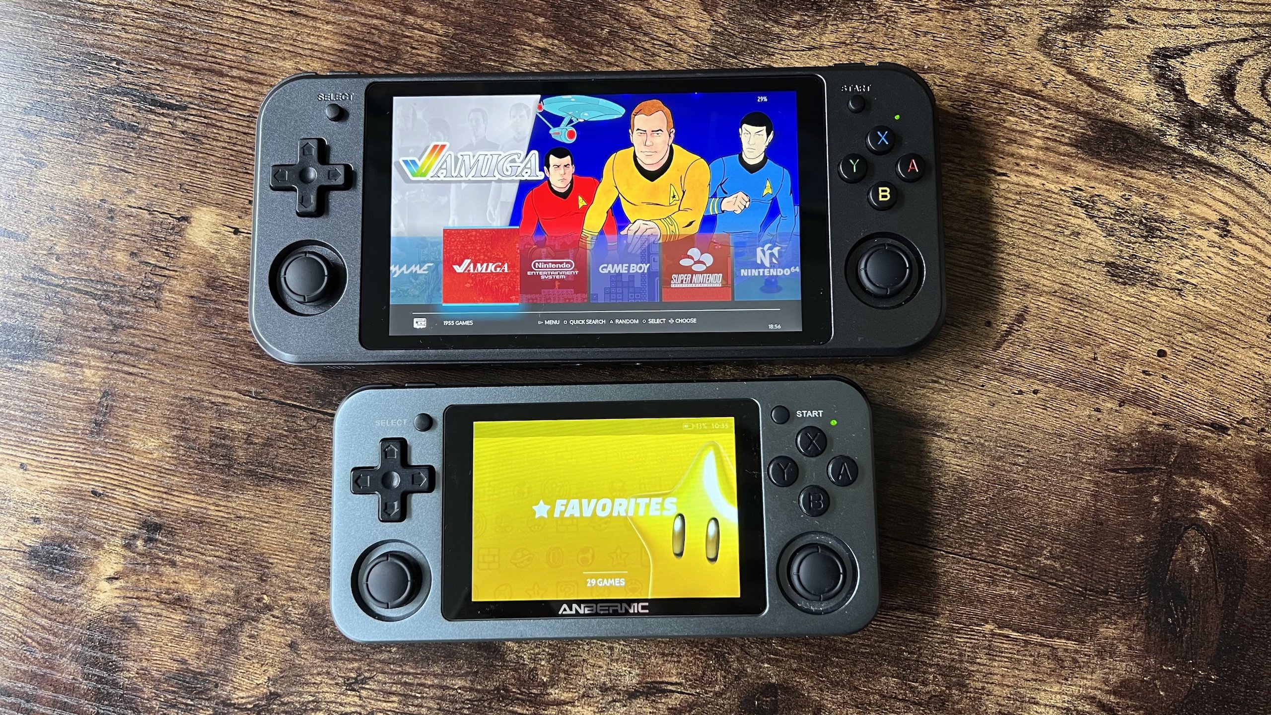 The Anbernic RG552 retro handheld