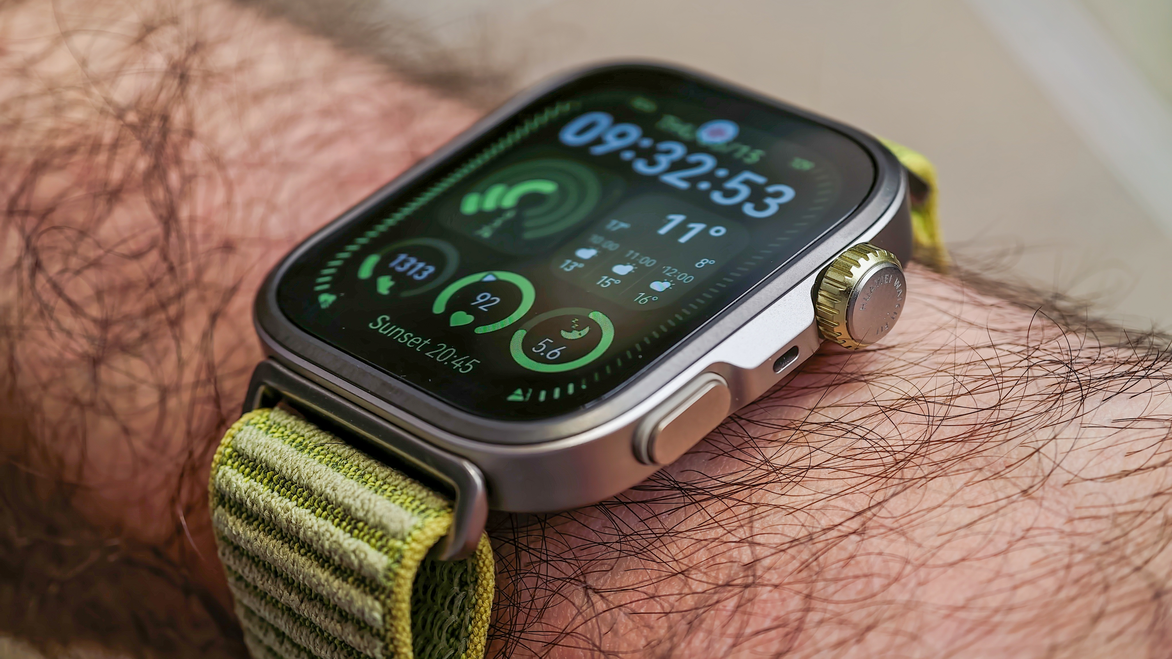 A photo of the Huawei Watch Fit 4 Pro