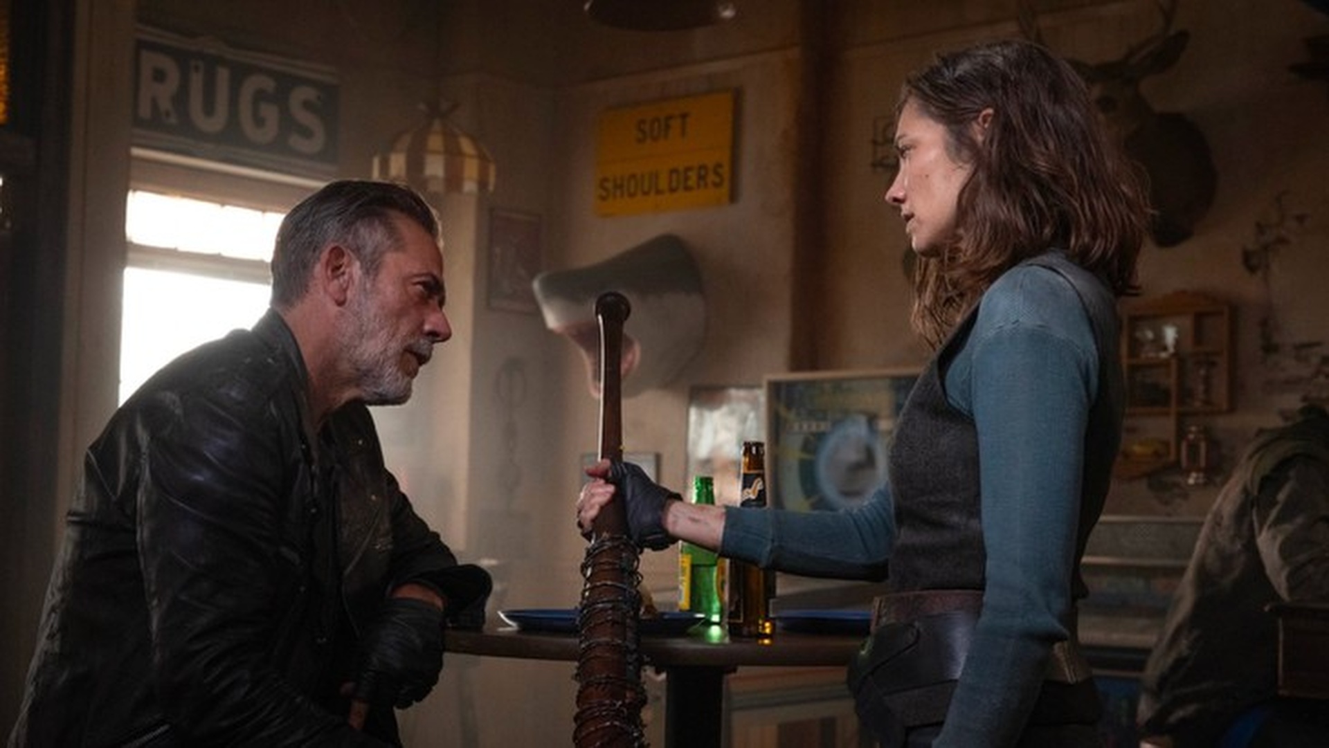 Jeffrey Dean Morgan as Negan and Lauren Cohan as Maggie Greene in The walking Dead: Dead City season 3