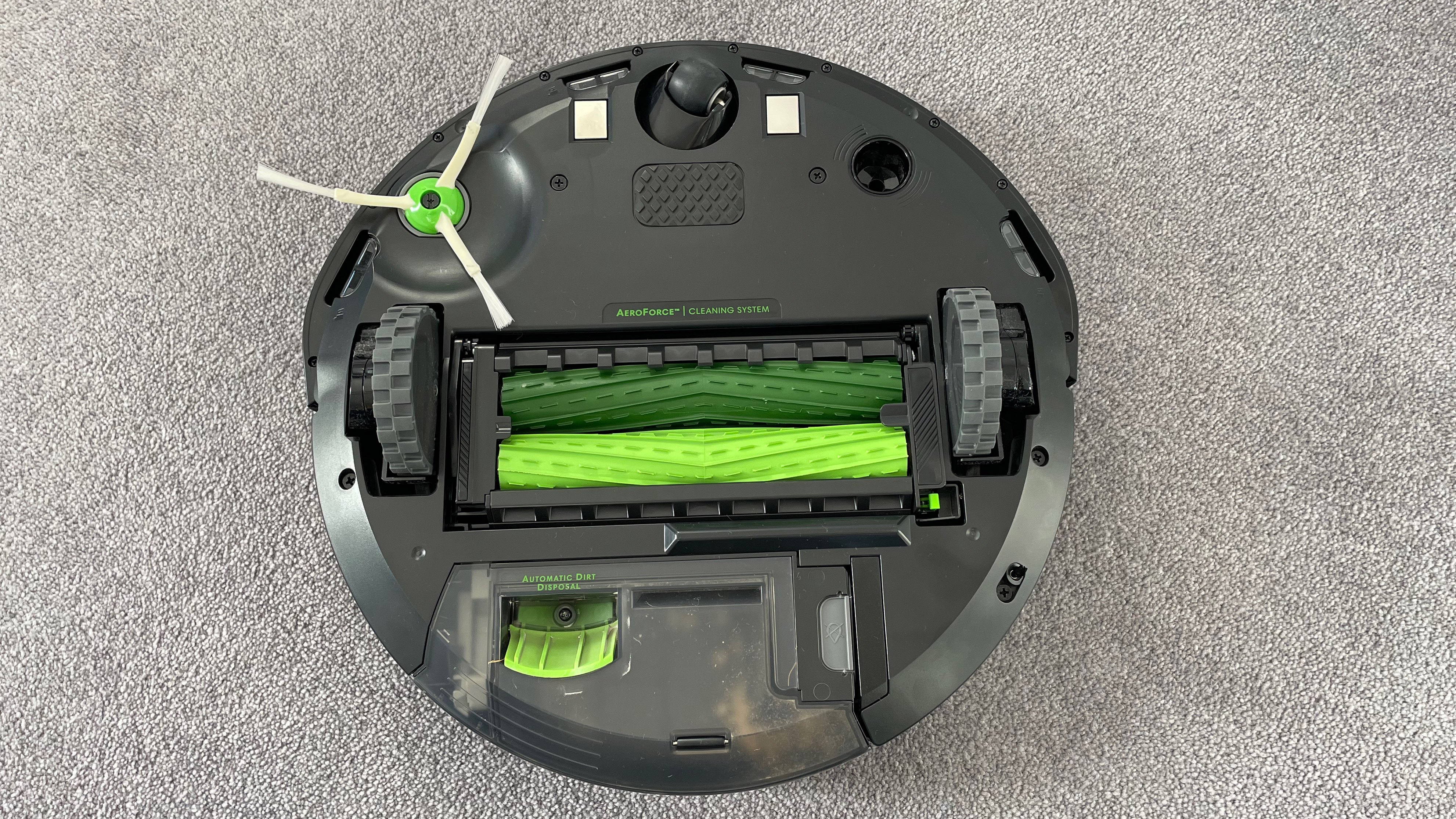 The bottom of the iRobot Roomba i3 Plus