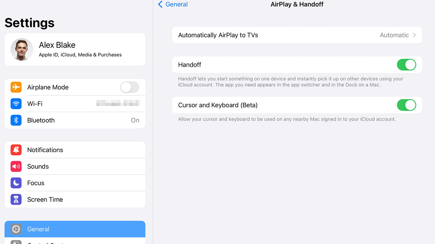 Screenshot of Universal Control feature in macOS