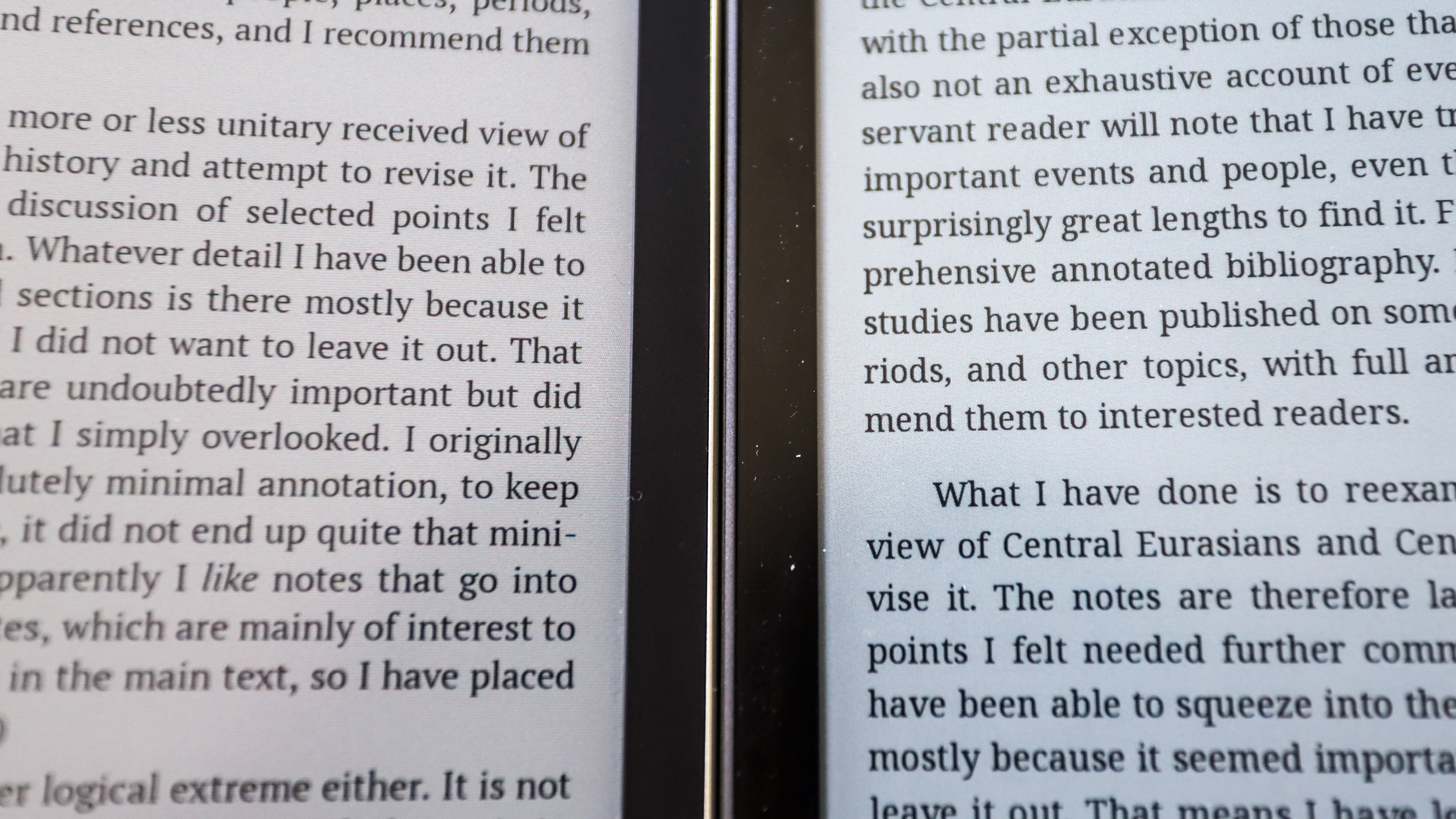 PocketBook InkPad Color 2 text comparison against the Onyx Boox Tab Mini C