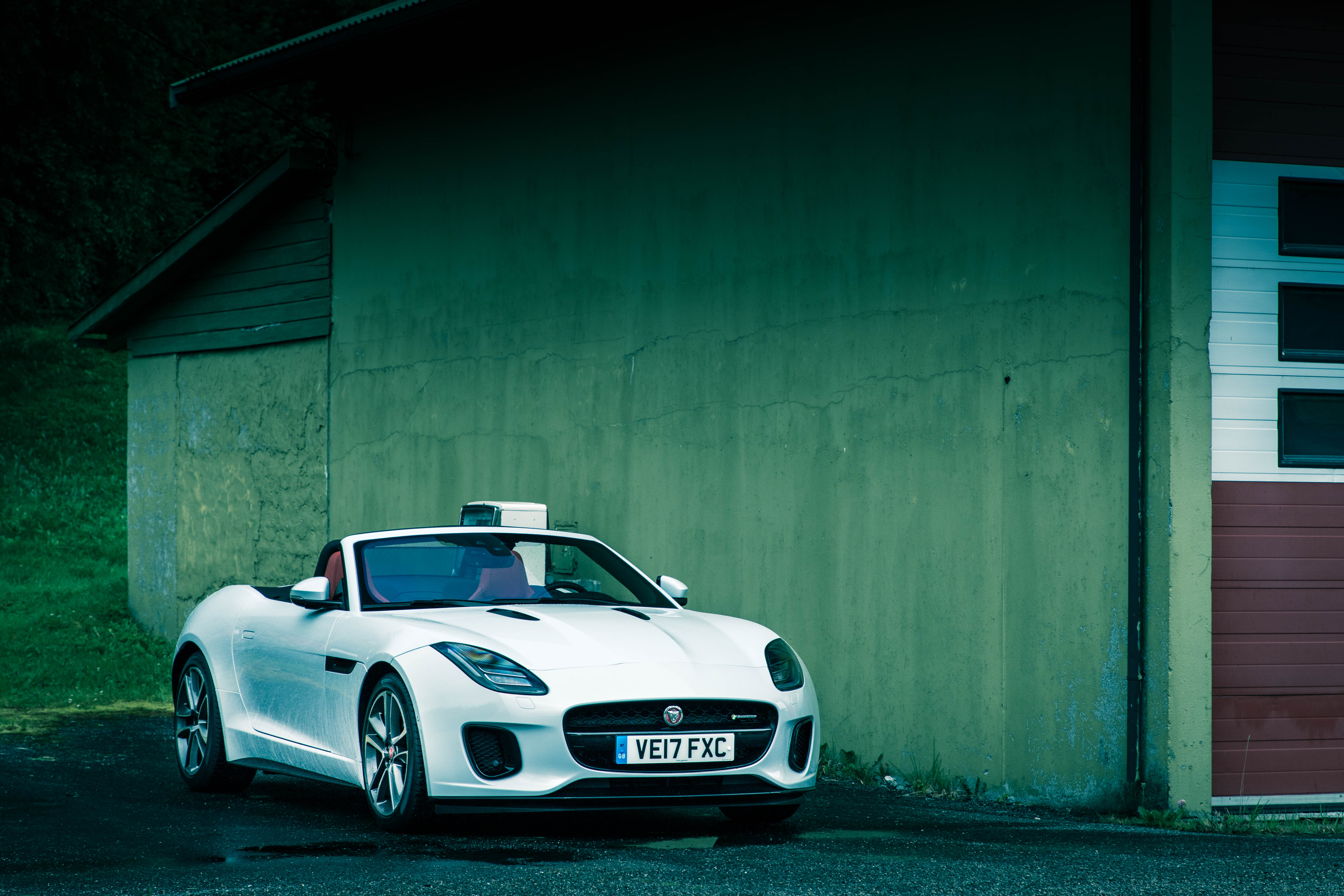The full-frame 26.2MP sensor produces good levels of detail