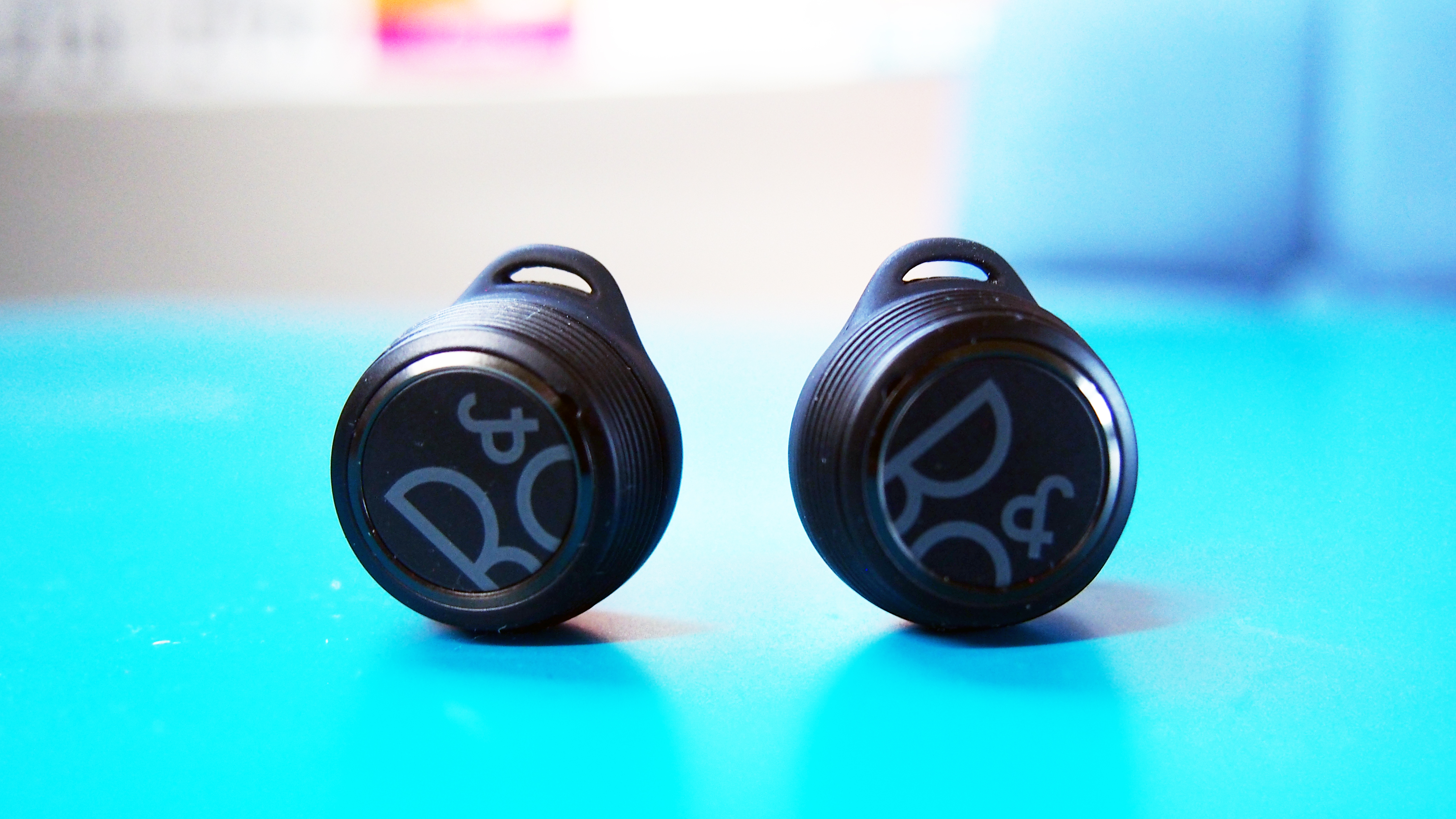 bang &amp;amp; olufsen beoplay e8 sport