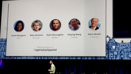 OpenStack Foundation's executive director Jonathan Bryce introduces the panel
