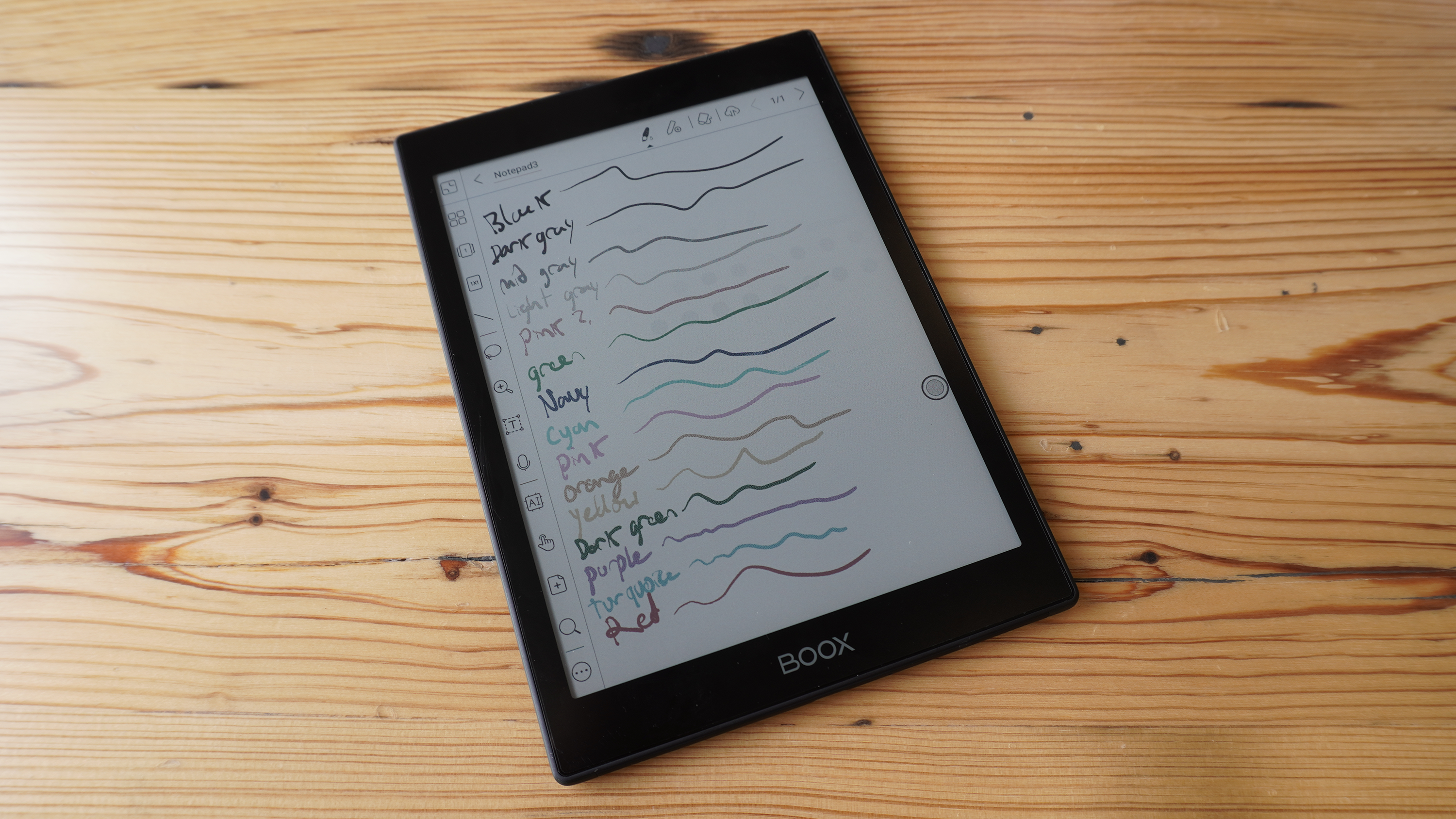 Scribbled lines in various different colors on an Onyx Boox Nova Air C
