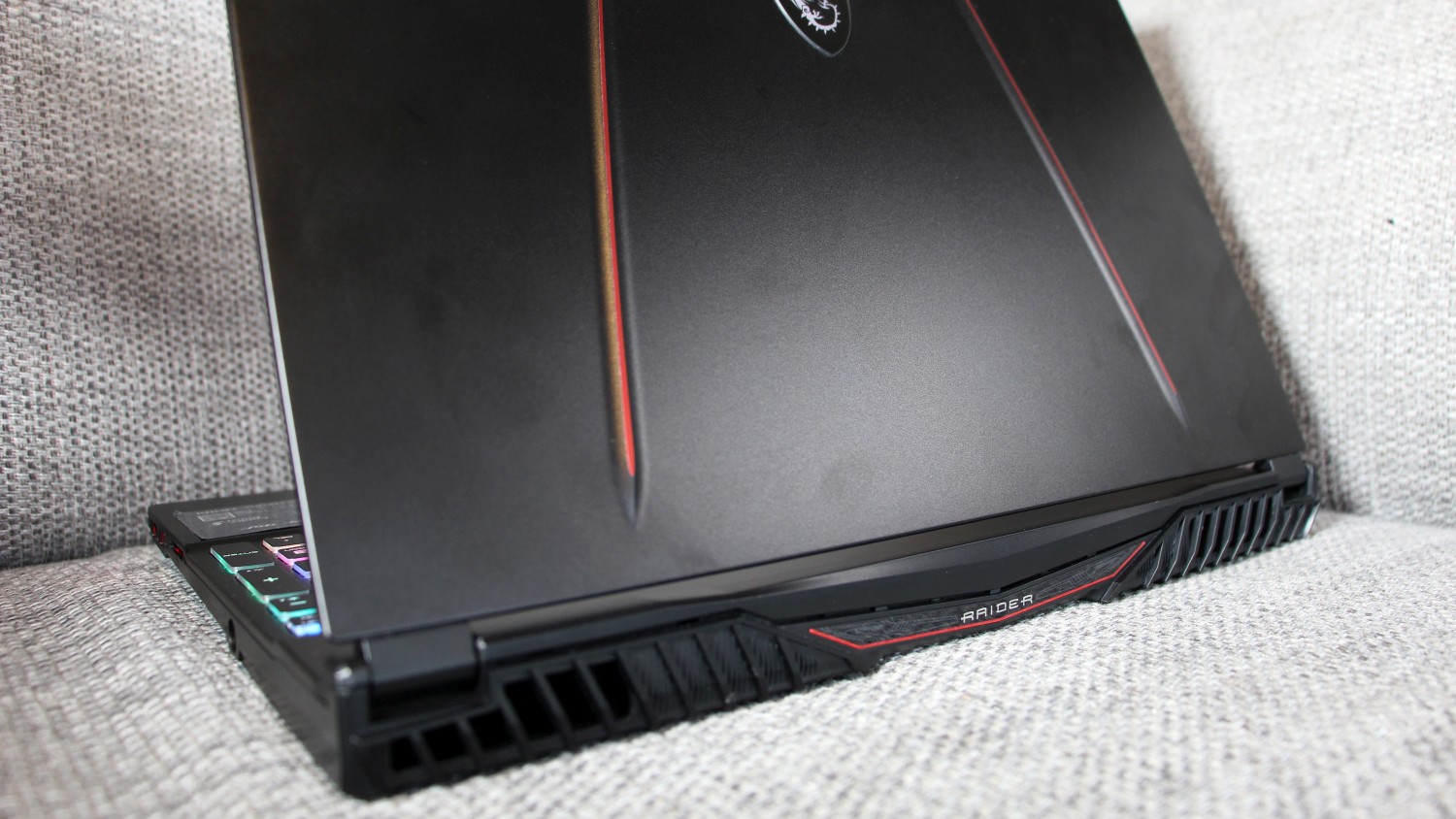 MSI GE65 Raider 9SF