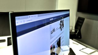 Dell UP3017Q