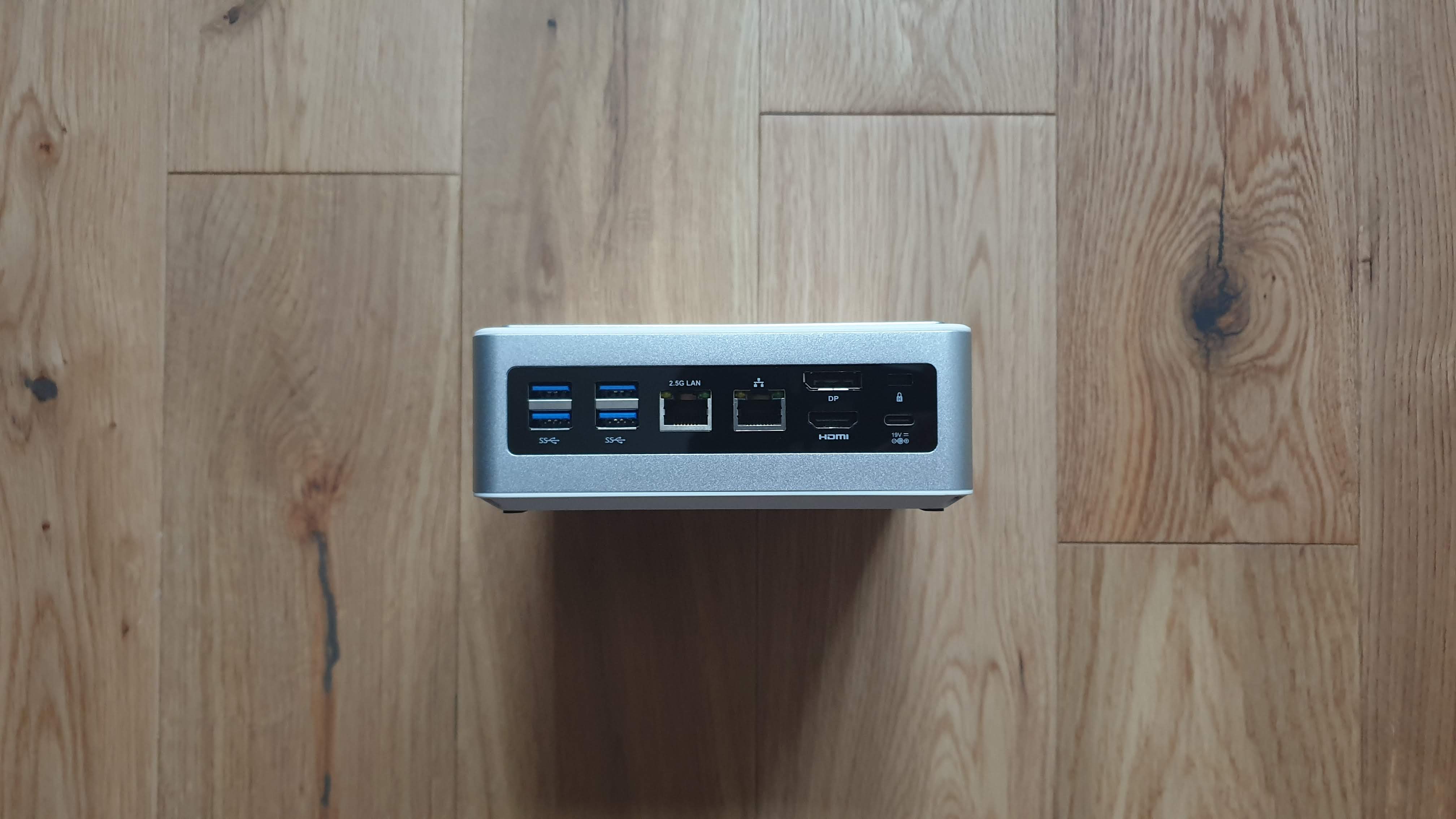 Rear I/O