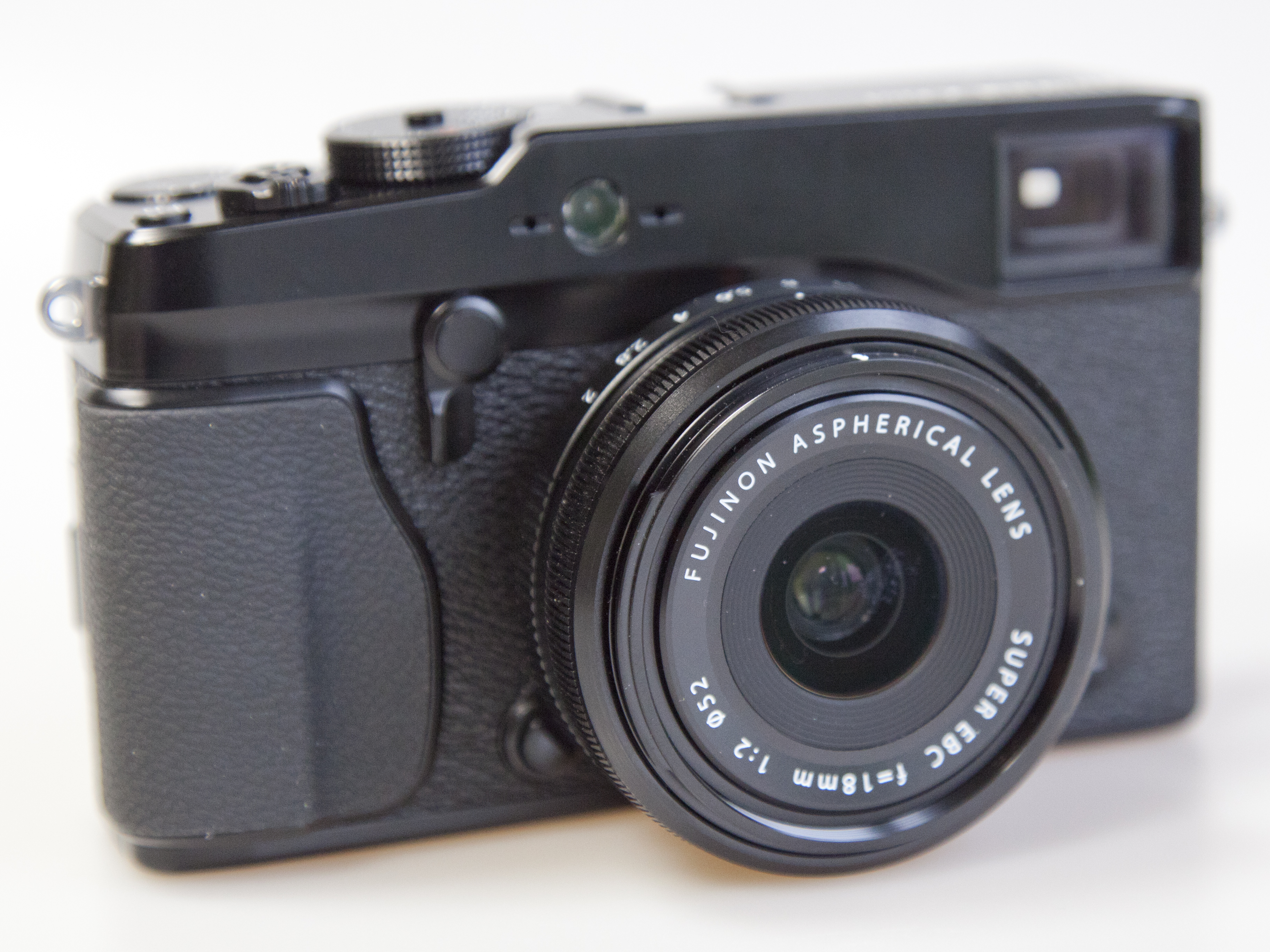 The fujifilm x-pro 1 compact camera system