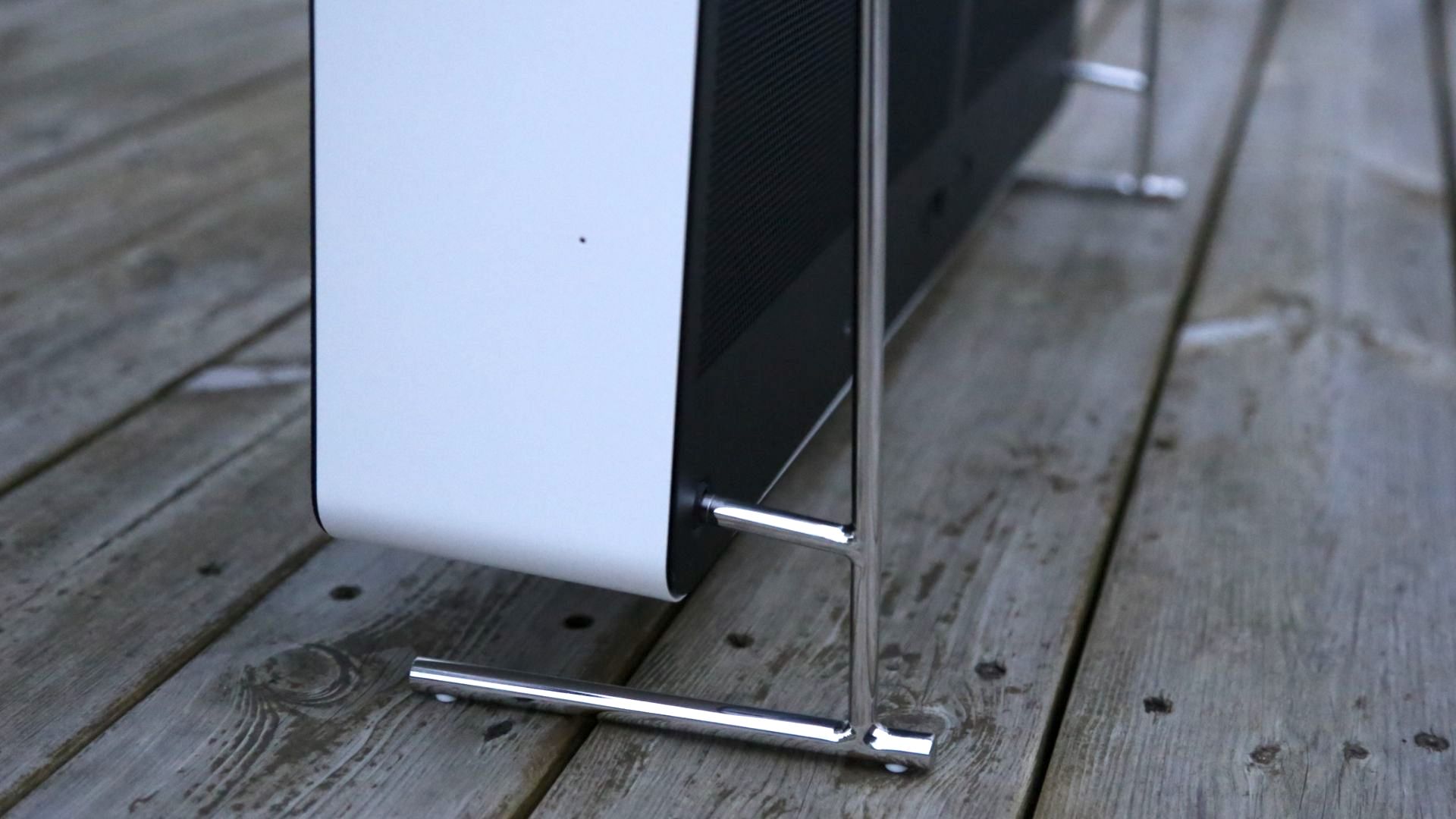 braun le01 wireless speaker stand