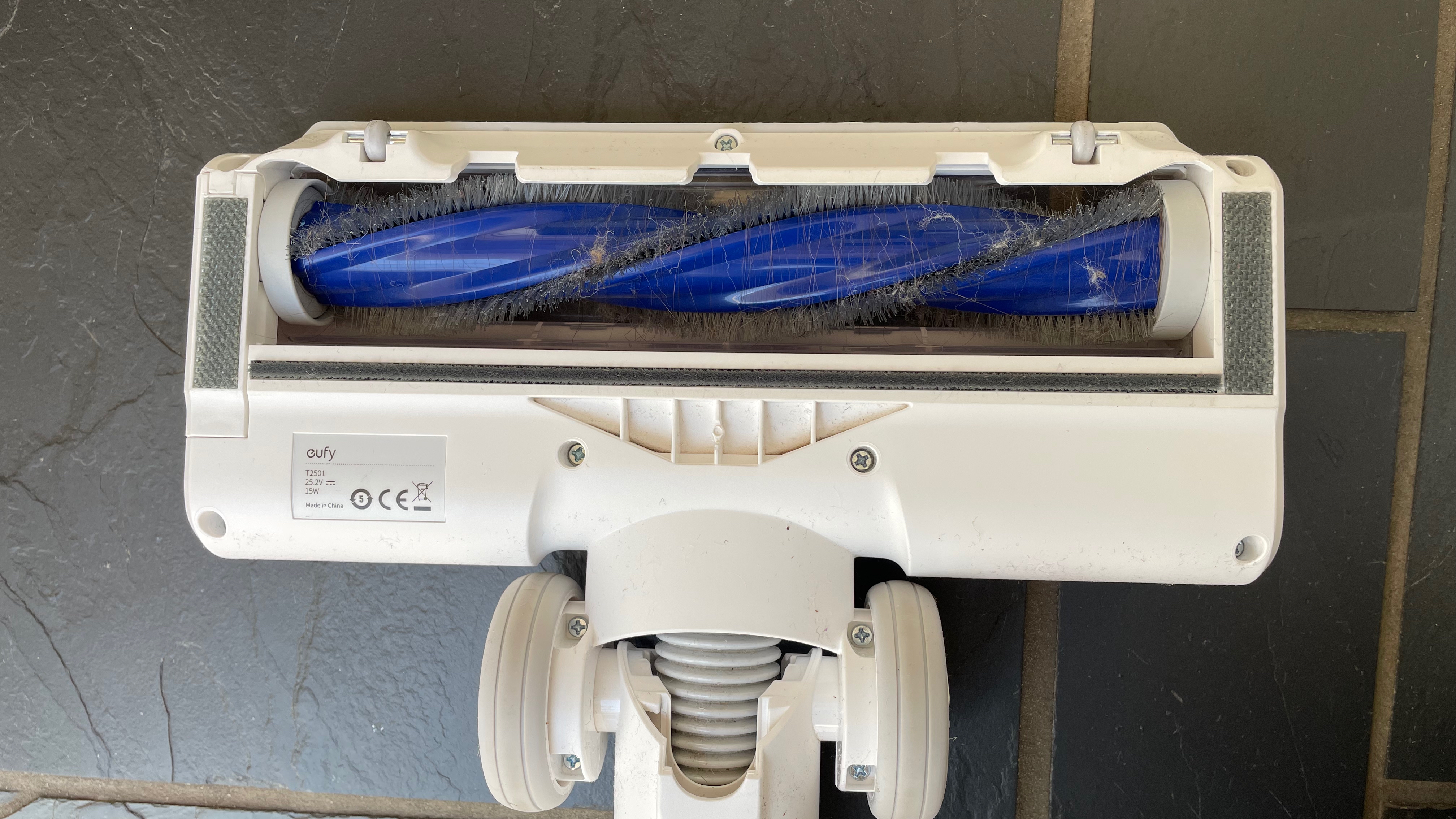 Bristles inside the Eufy HomeVac S11 Infinity main vacuum head