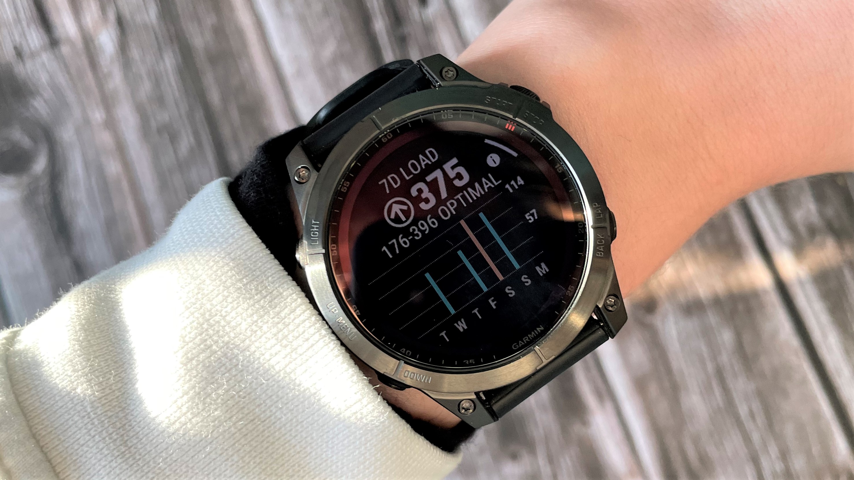 Garmin Fenix 7 showing training load graph