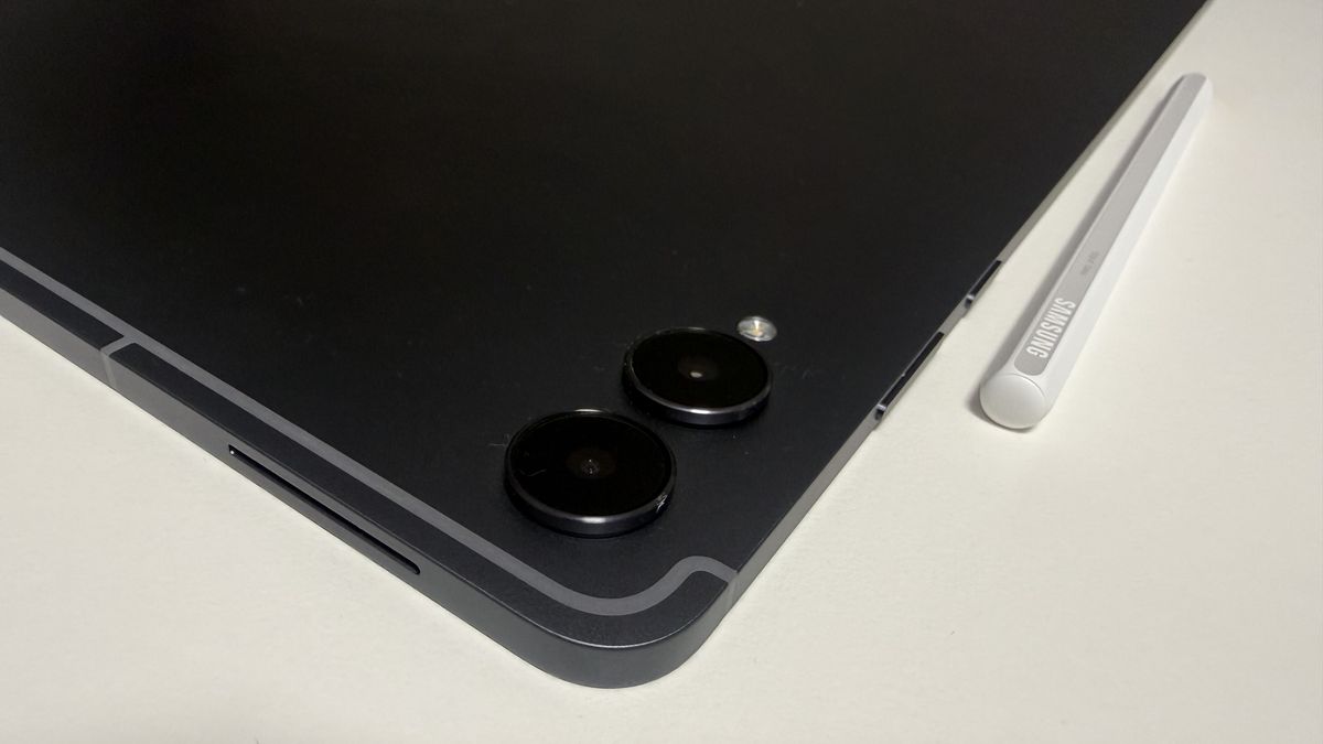 Samsung Galaxy Tab S11 Ultra with S Pen