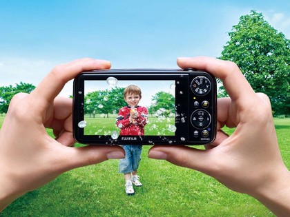 FujiFilm w3