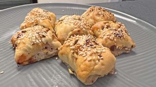 air fryer sausage rolls