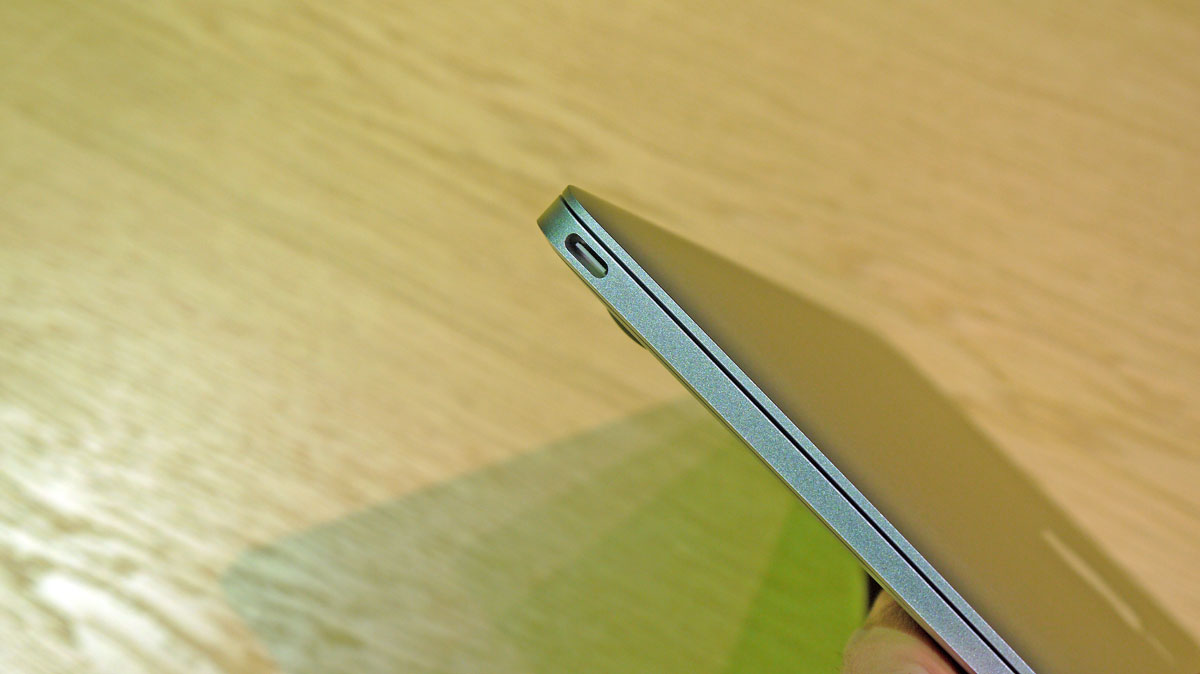 New MacBook USB