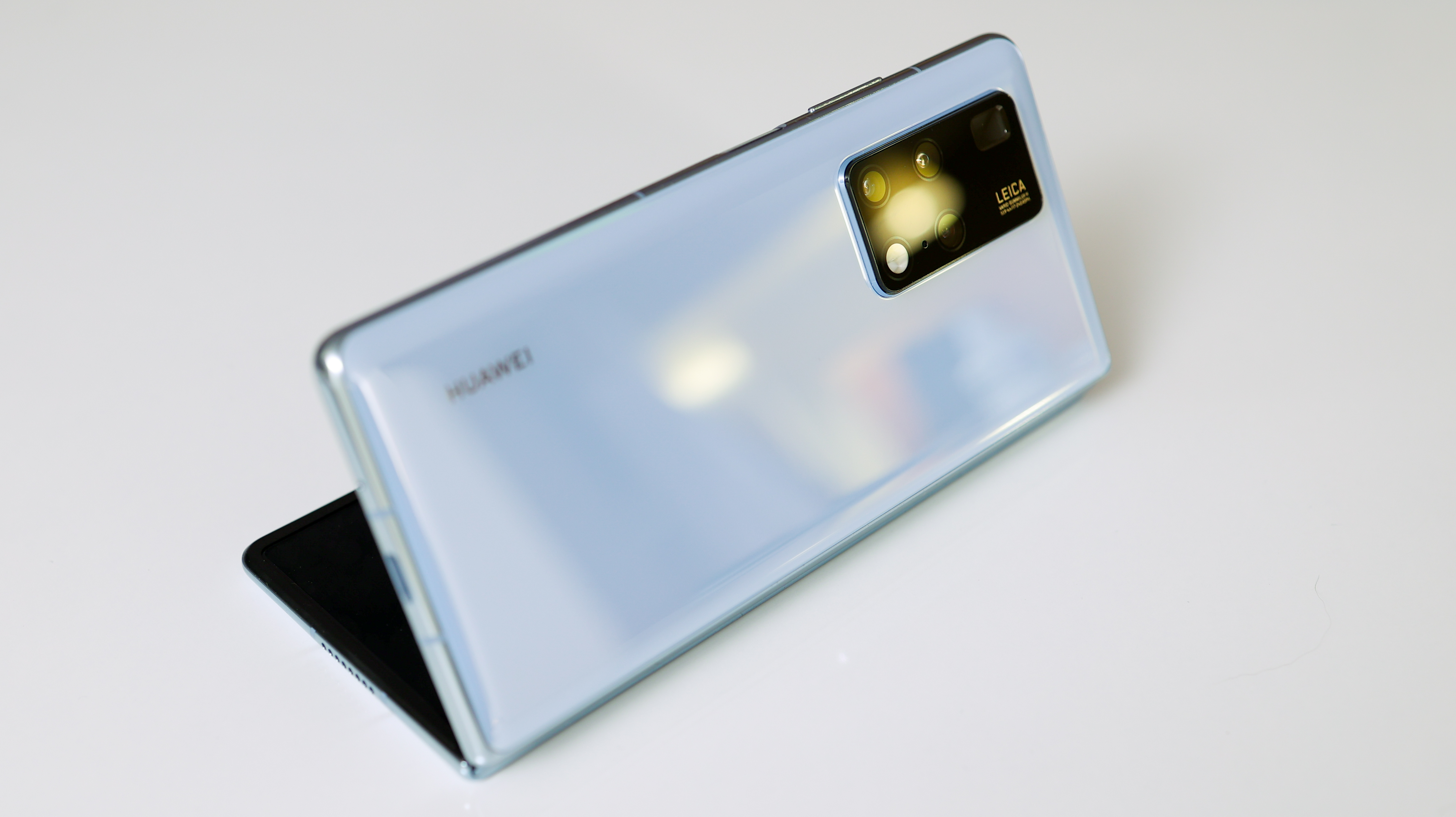 Huawei Mate X2