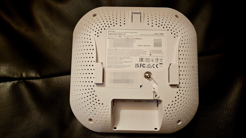 Zyxel NWA220AX-6E back view