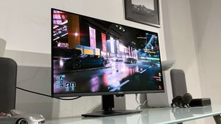 MSI MPG 322UR X24