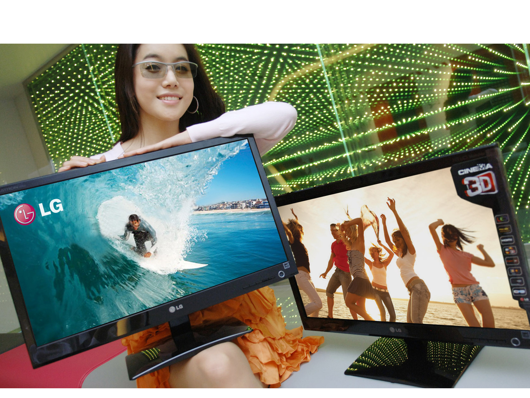 LG's new 3D monitors: this lady's a fan