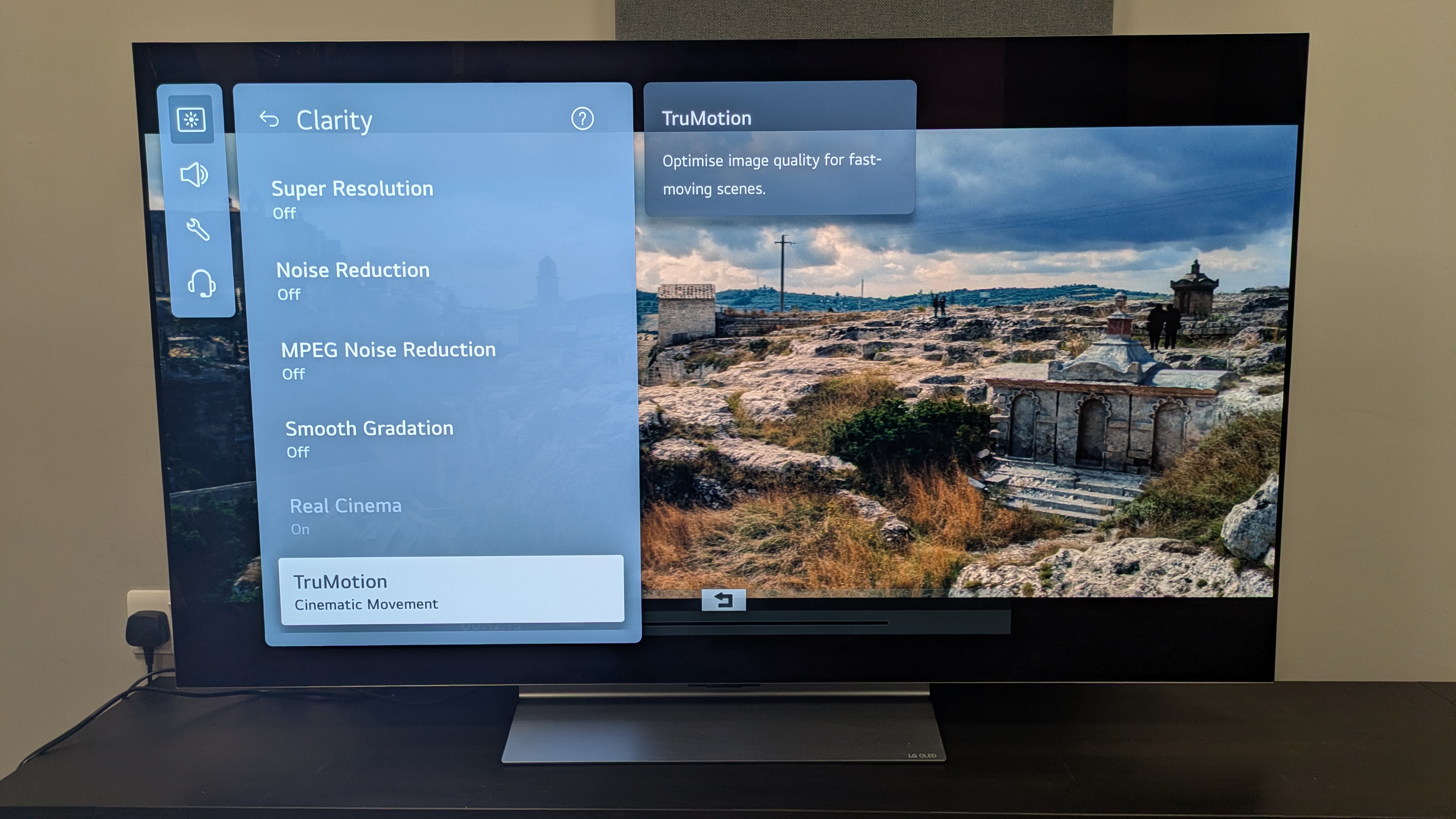 LG C5 with clarity settings menu on screen with Trumotion highlighted 