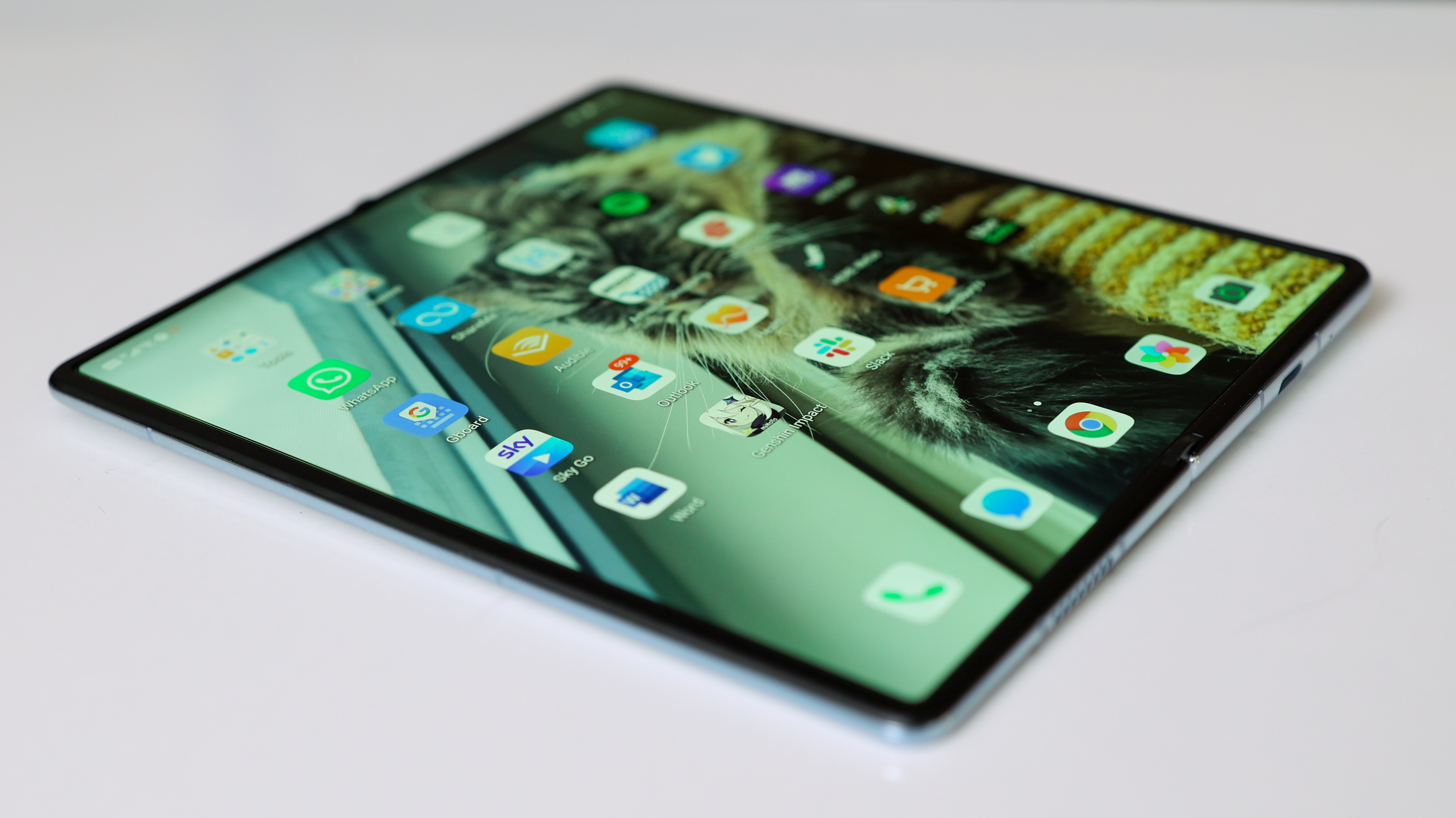 Huawei Mate X2