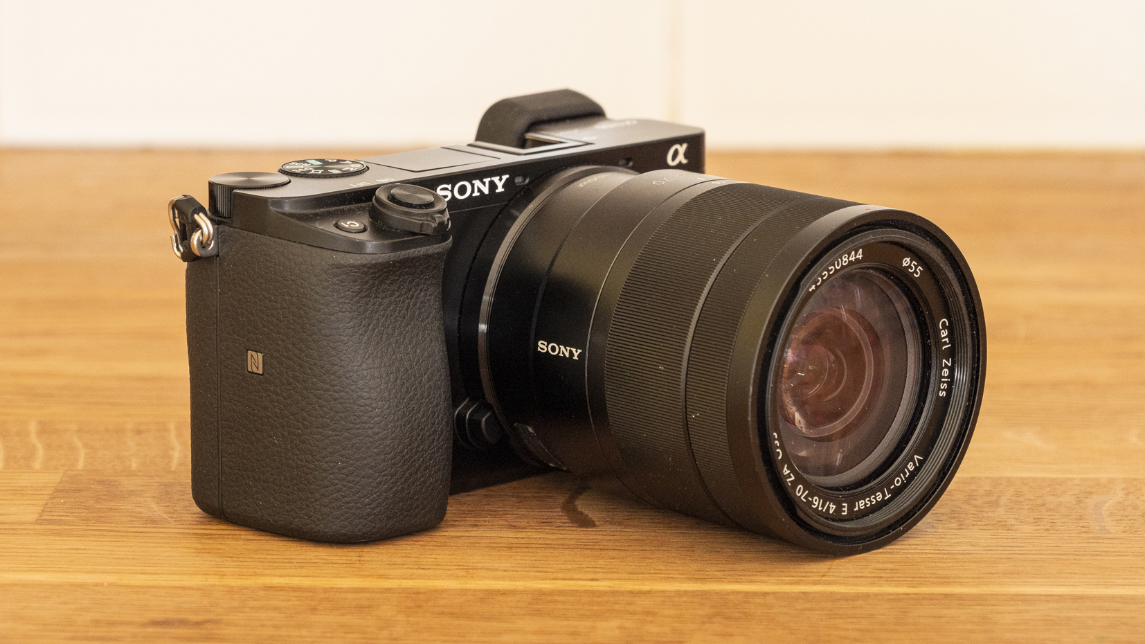 Sony A6100