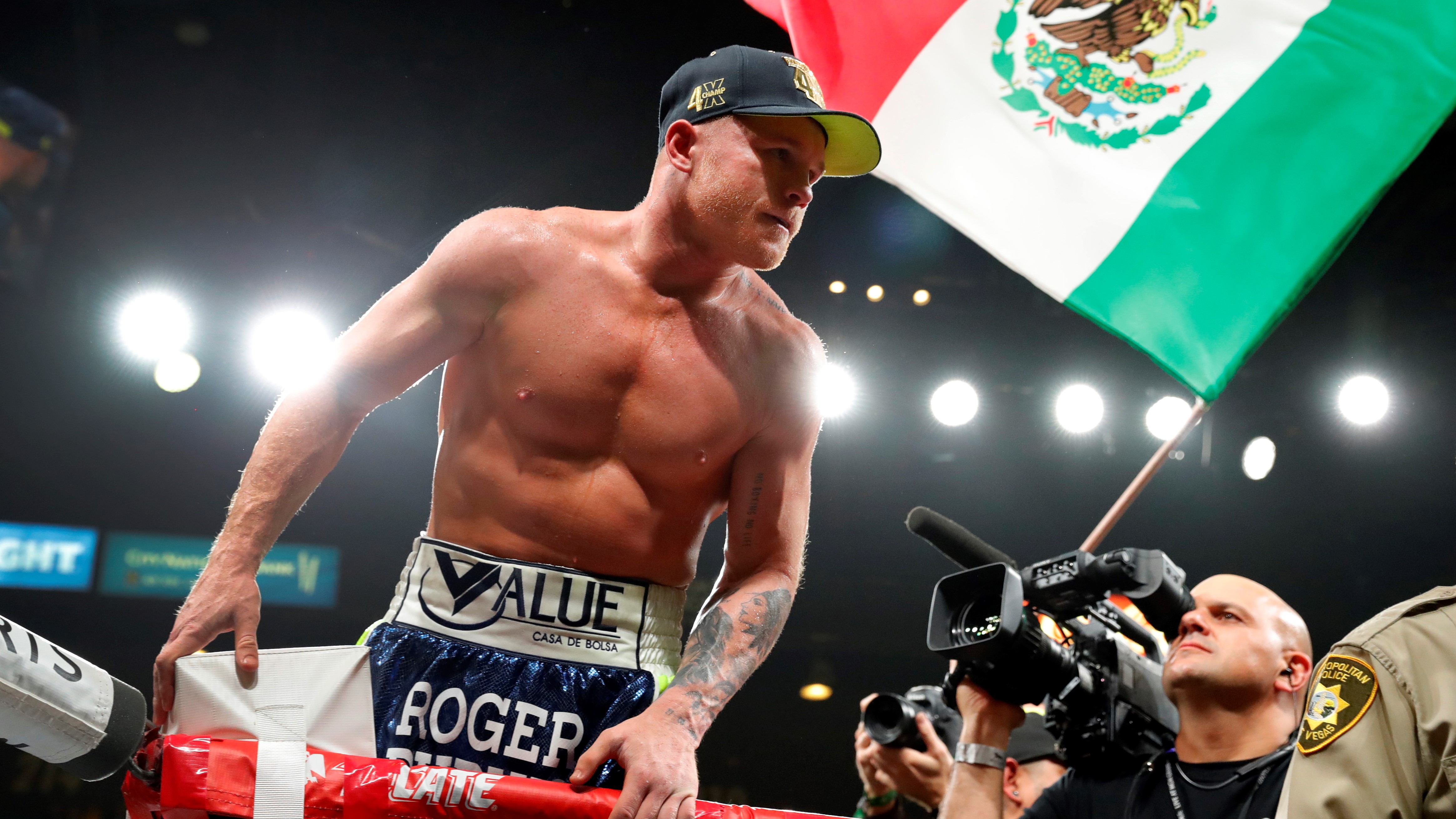 watch canelo boxing on DAZN