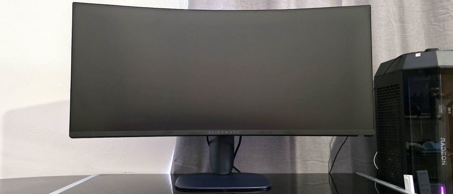 The Alienware AW3425DWM monitor