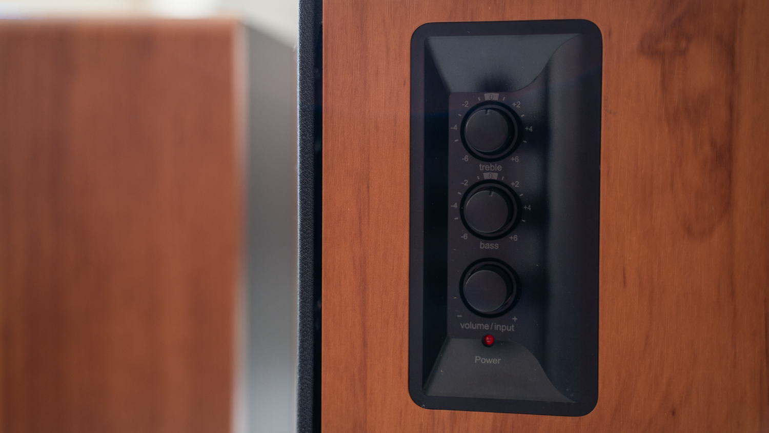 Edifier R1280DBs