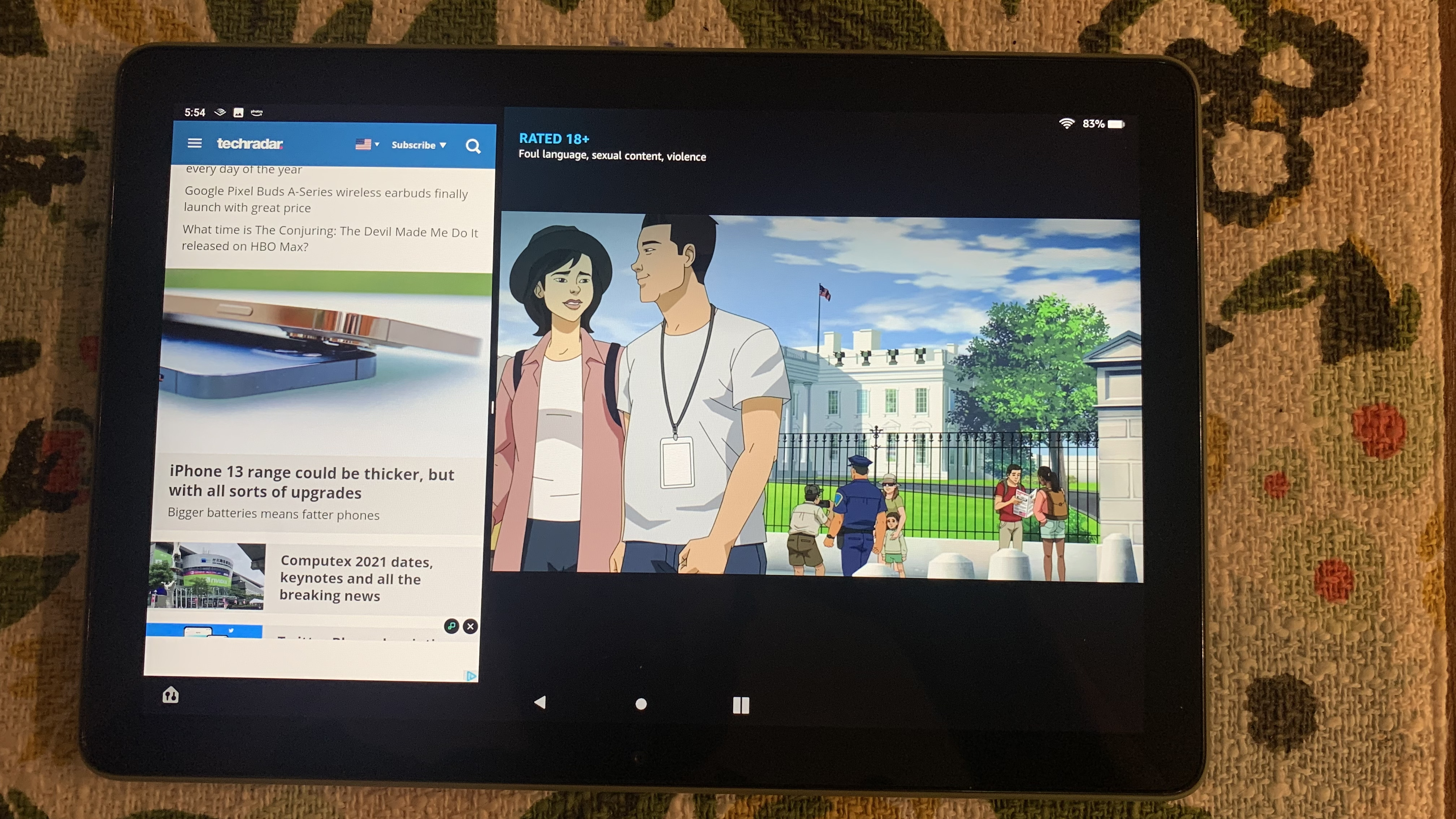 The Fire HD 10 2021 in split-screen mode
