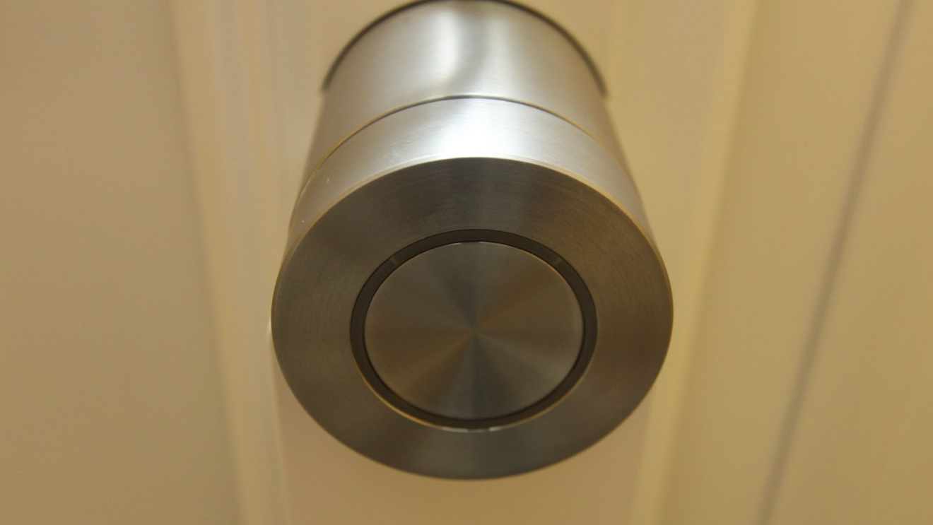 Ultion Nuki Plus fitted on a front door