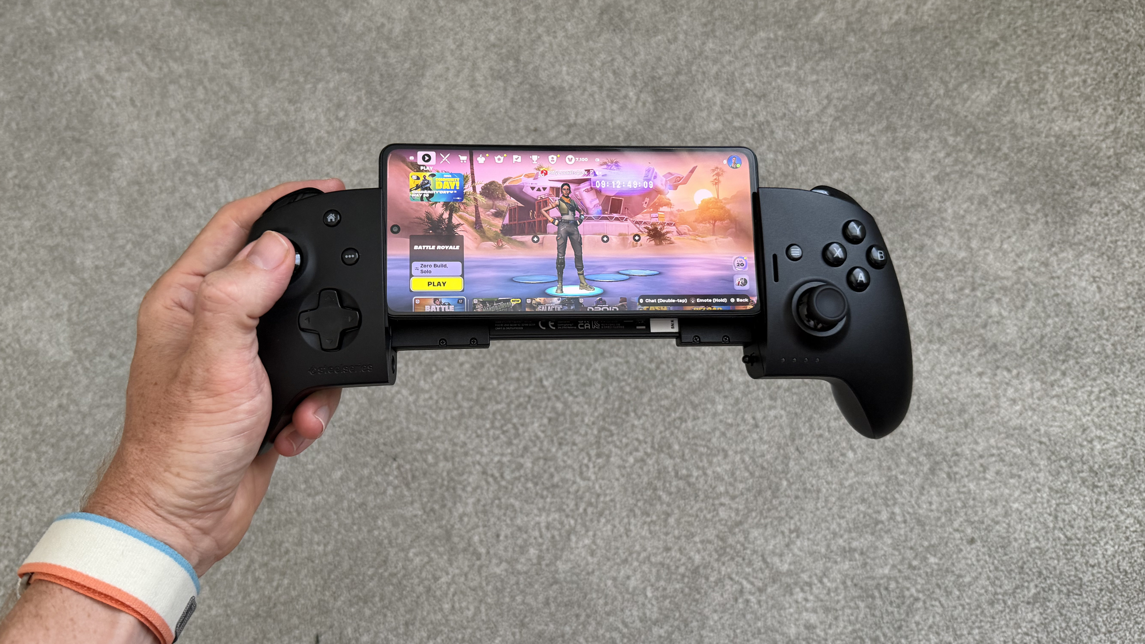 A photograph of the SteelSeries Nimbus Cloud mobile gaming controller.